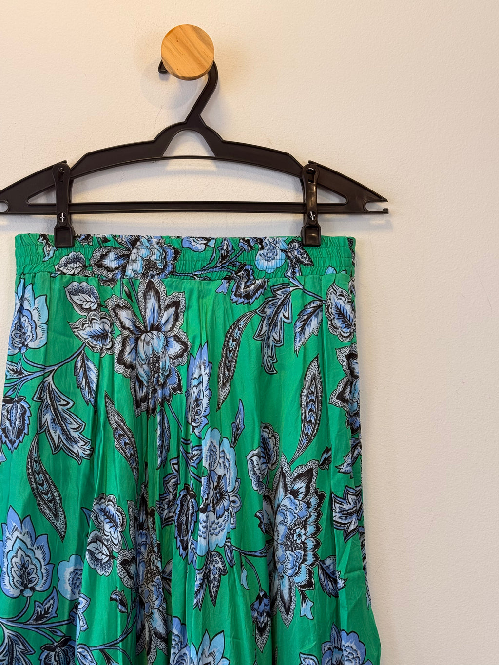Saia Verde com Estampa Floral Zara