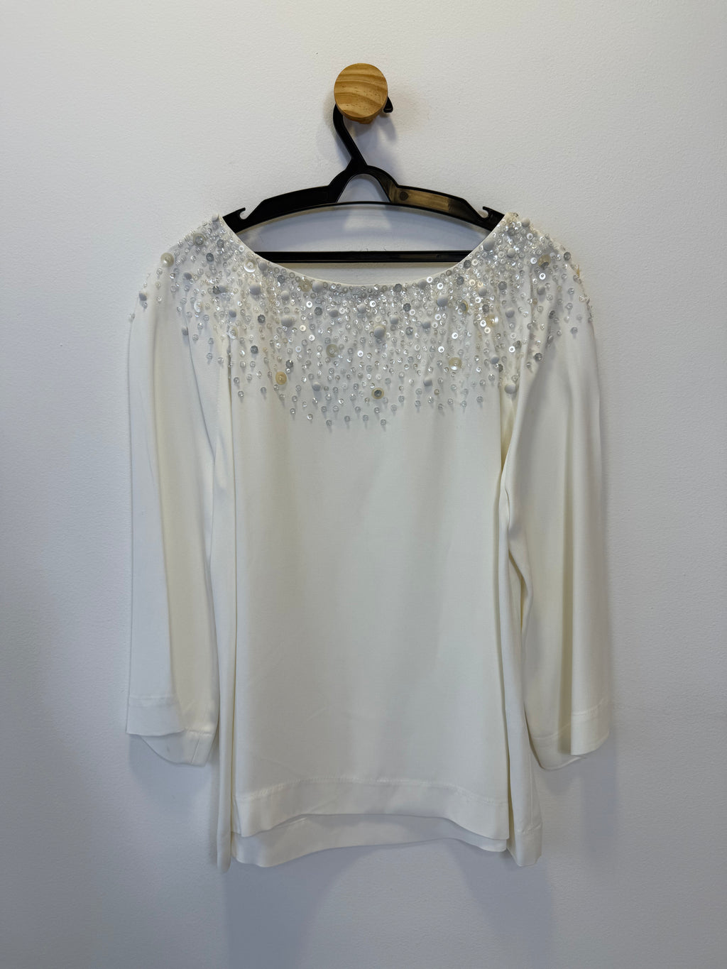 Blusa Branca Bordado em Paêtes