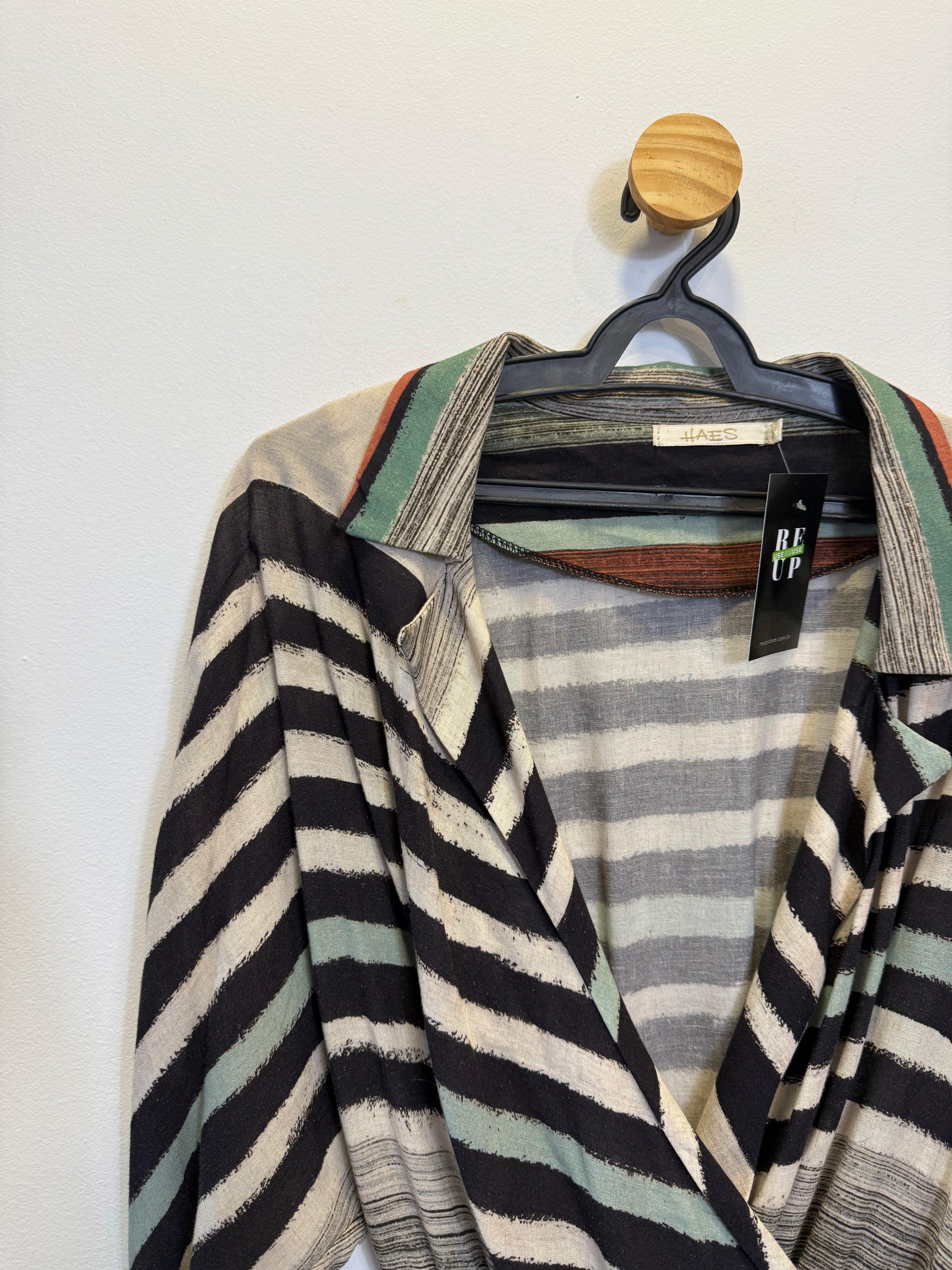 Blusa Transpassada Listrada