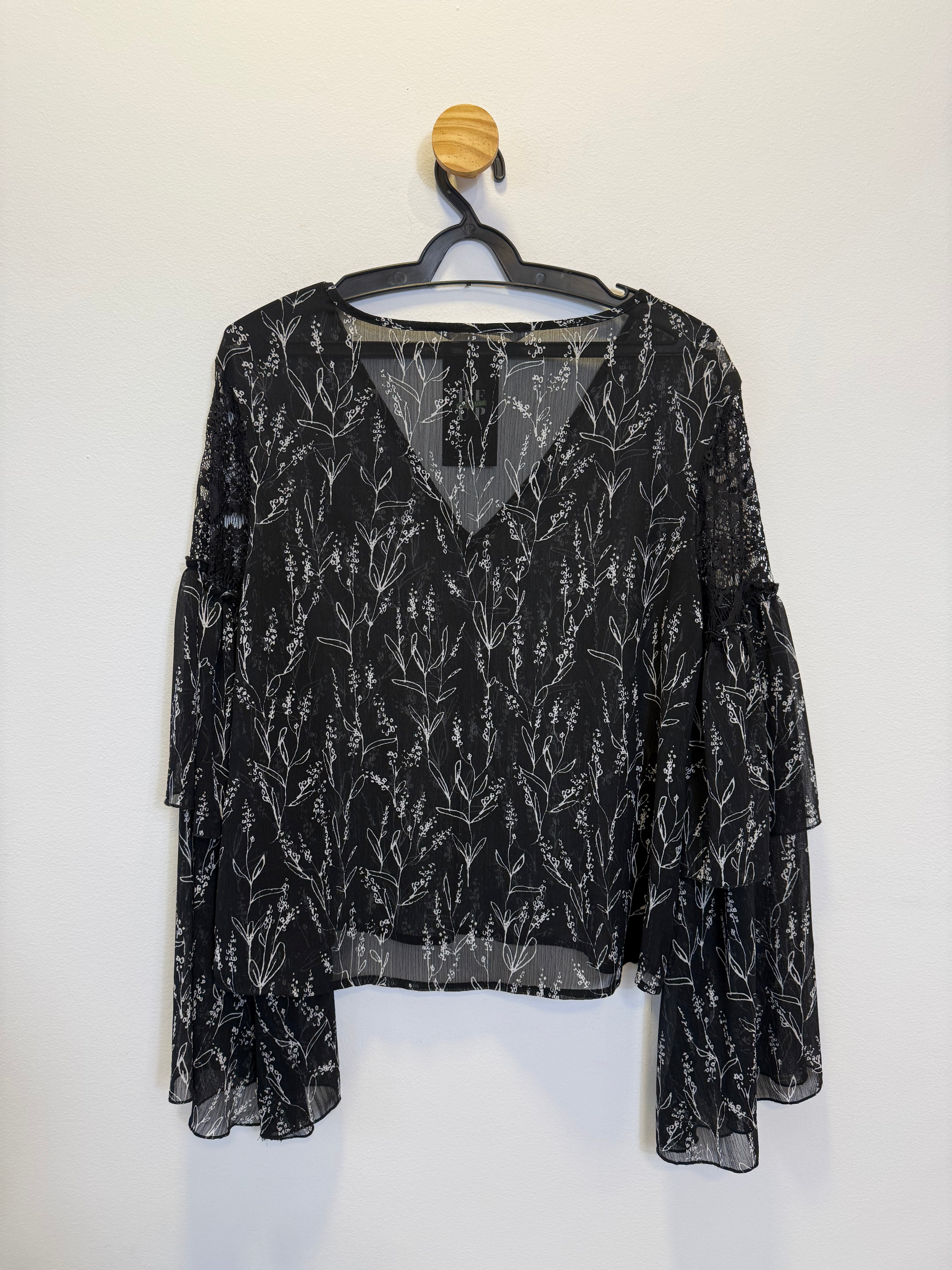 Blusa Estamapada Manga em Babados