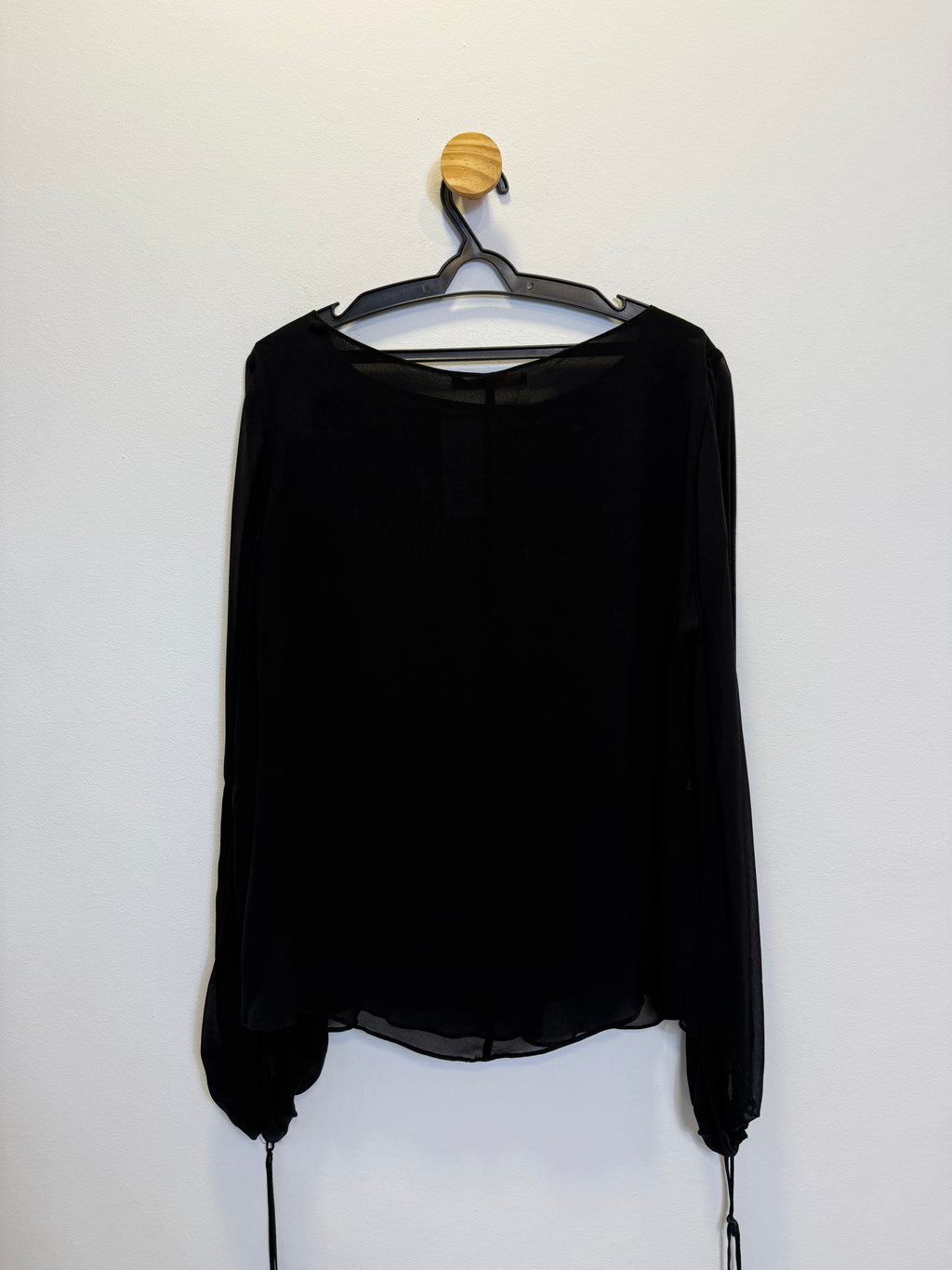 Blusa Fluida Preta Guipir