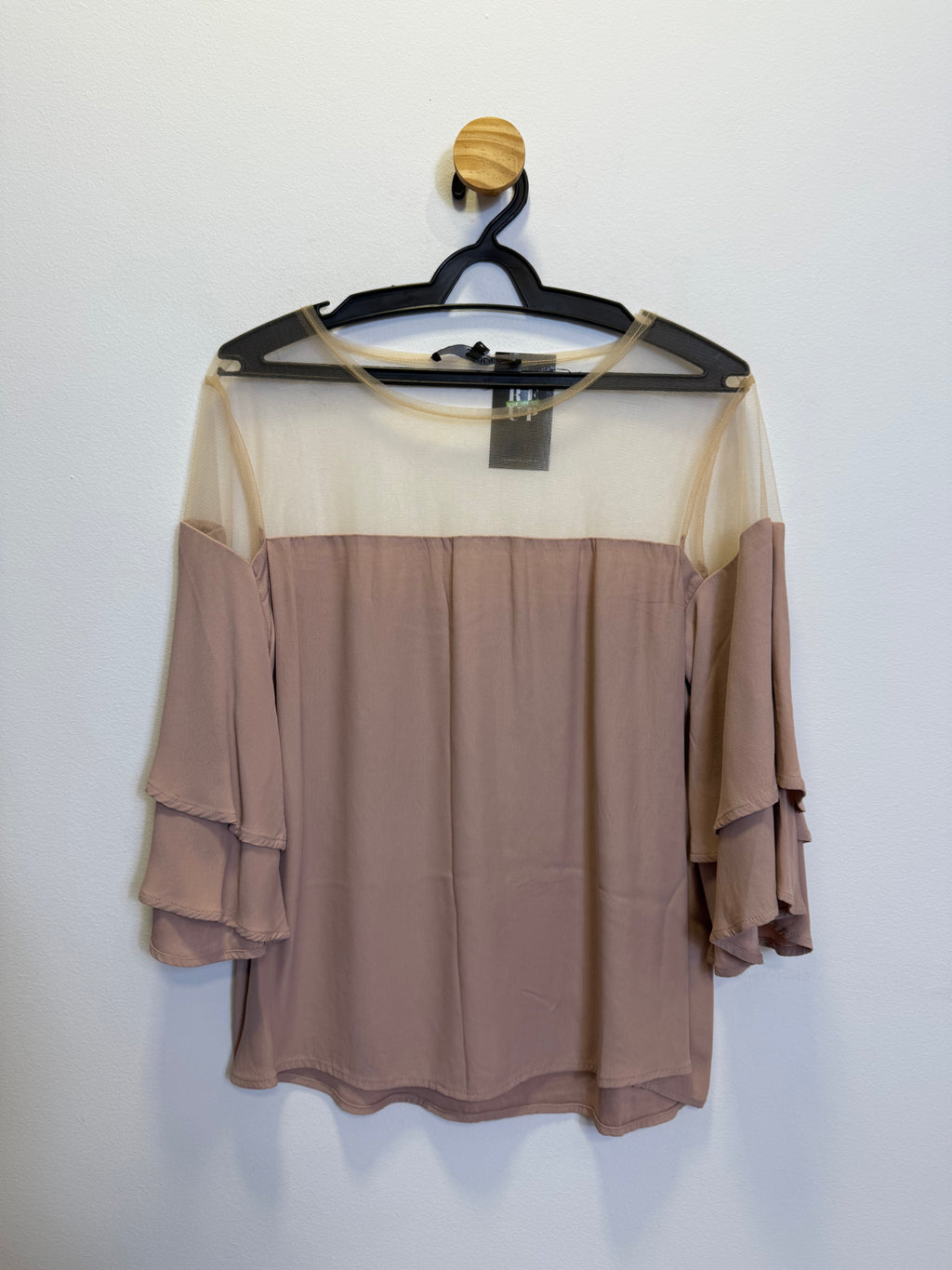 Blusa Nude Mangas com Babados