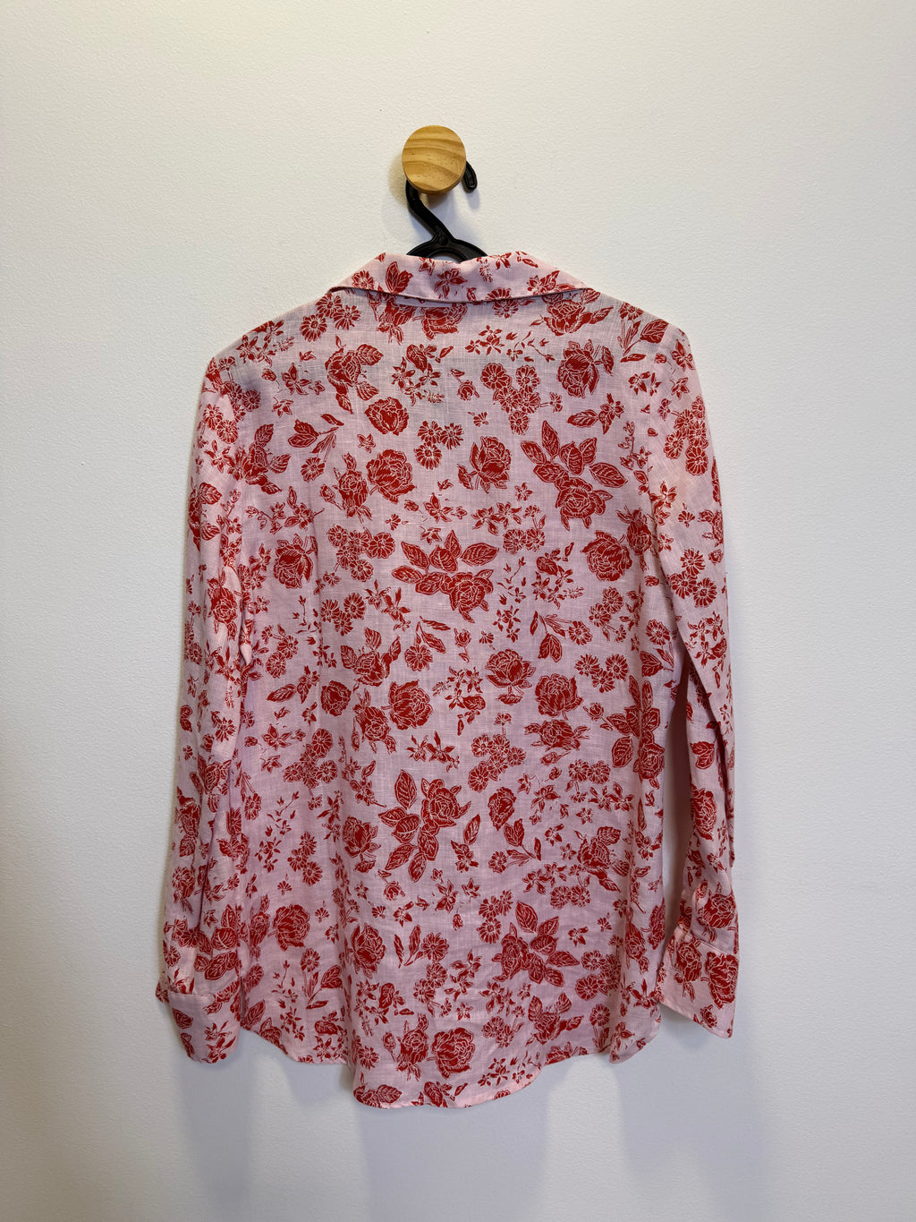 Camisa Branca Floral Vermelho