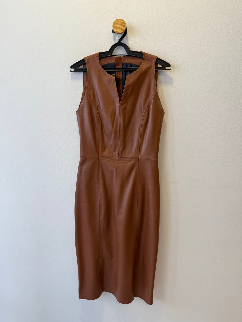 Vestido Tubinho em Couro Marrom