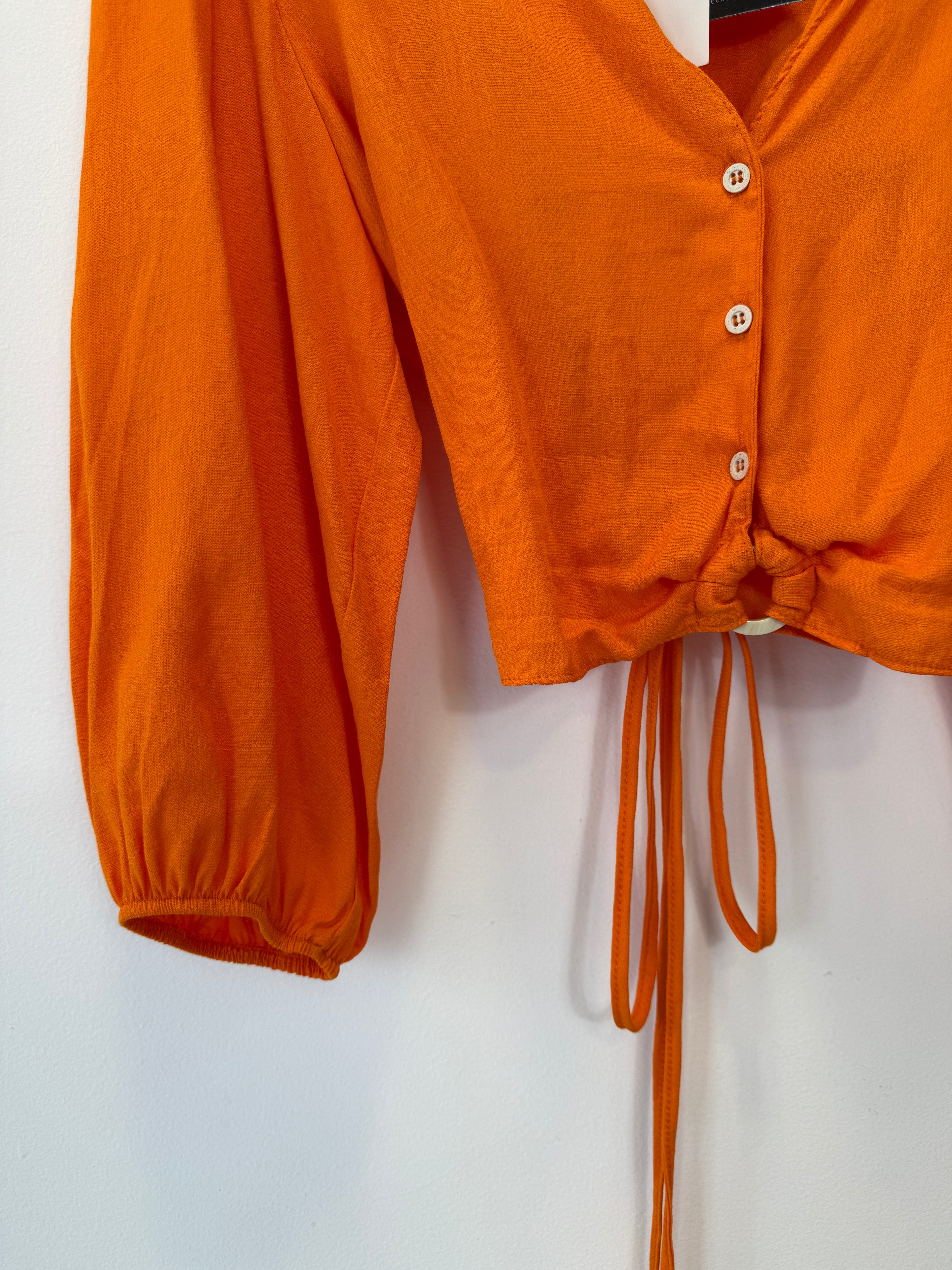 Cropped Laranja com Colarinho
