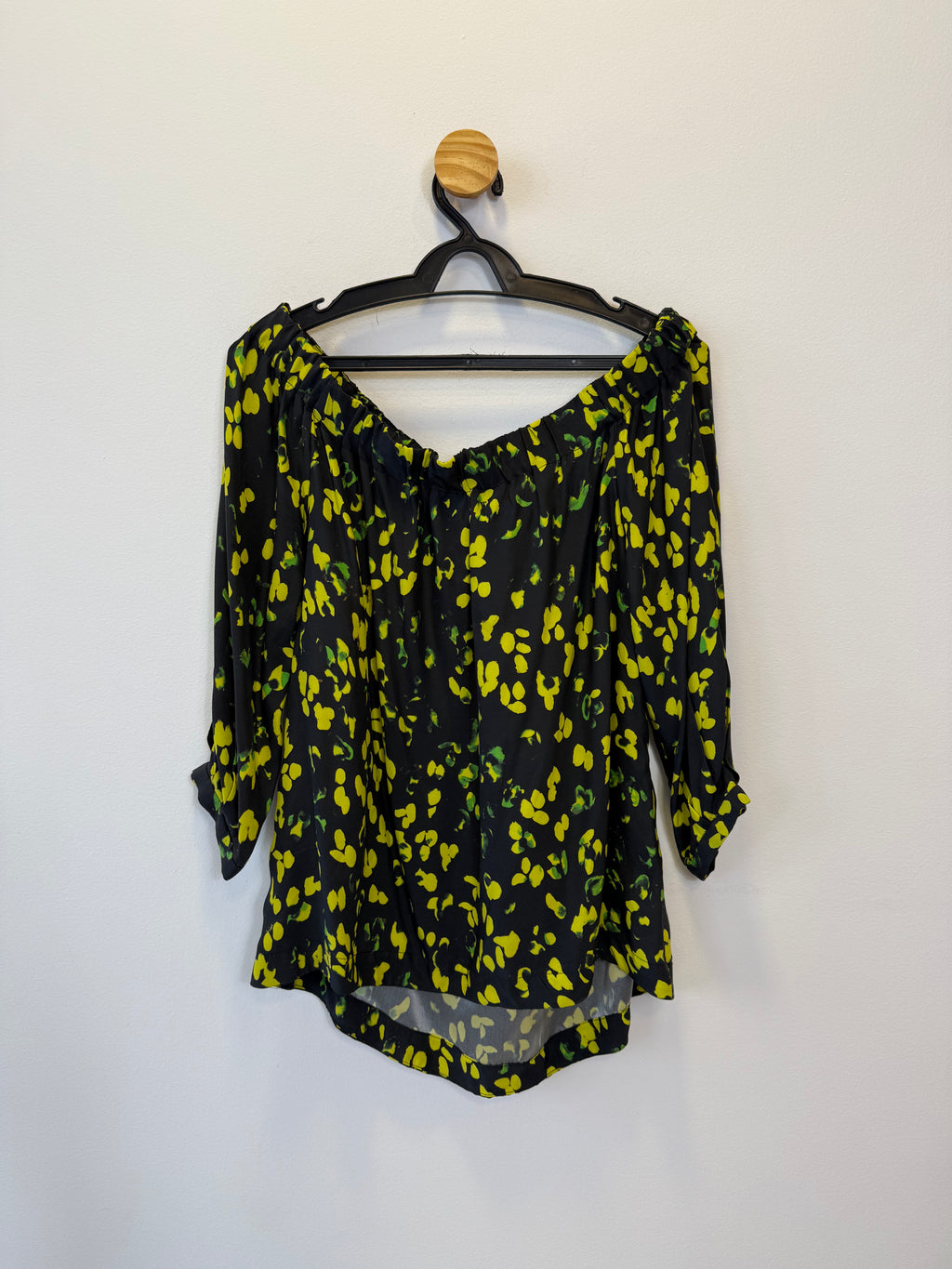 Blusa Ombro a Ombro Estampa Amarela
