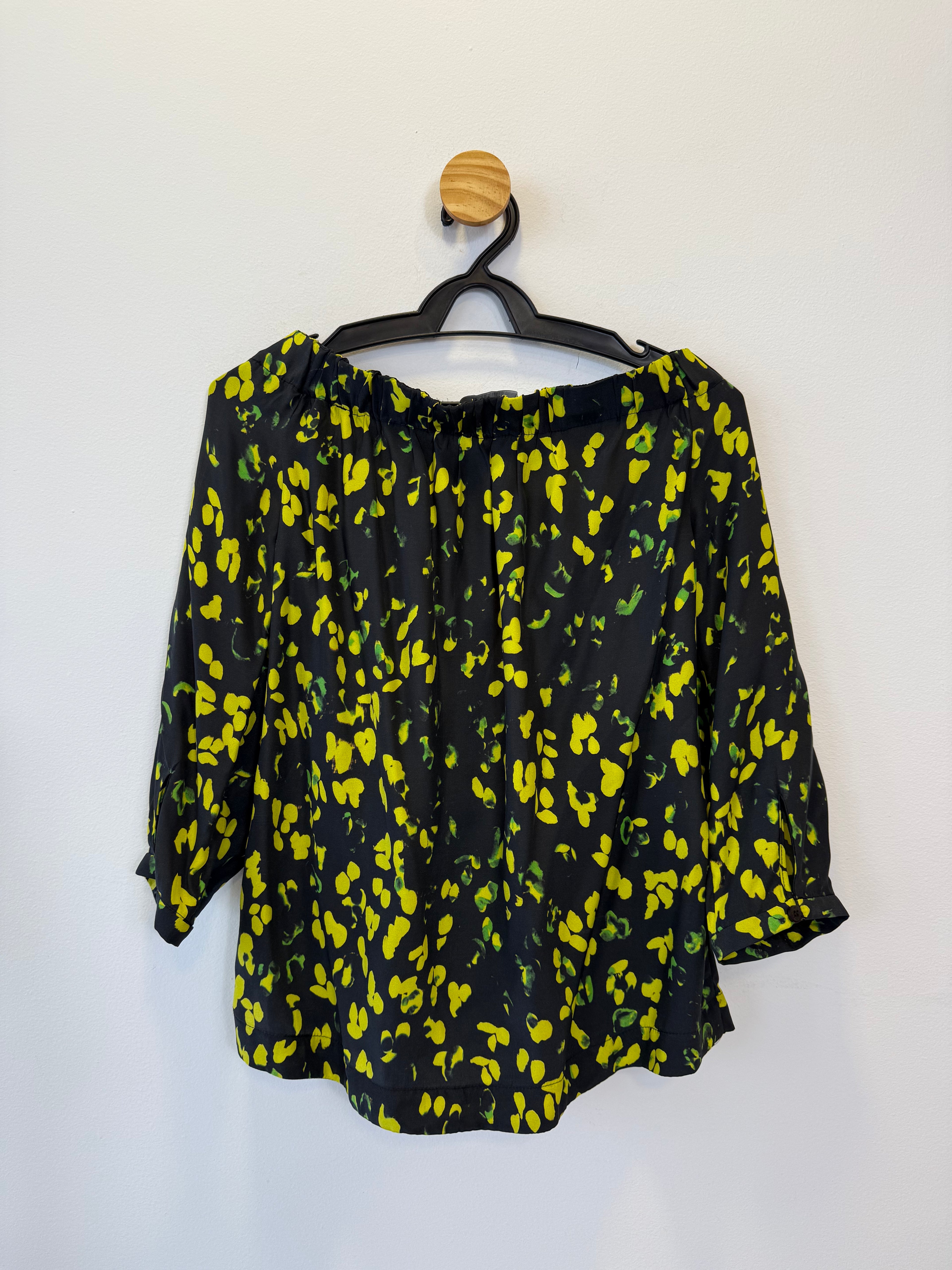 Blusa Ombro a Ombro Estampa Amarela
