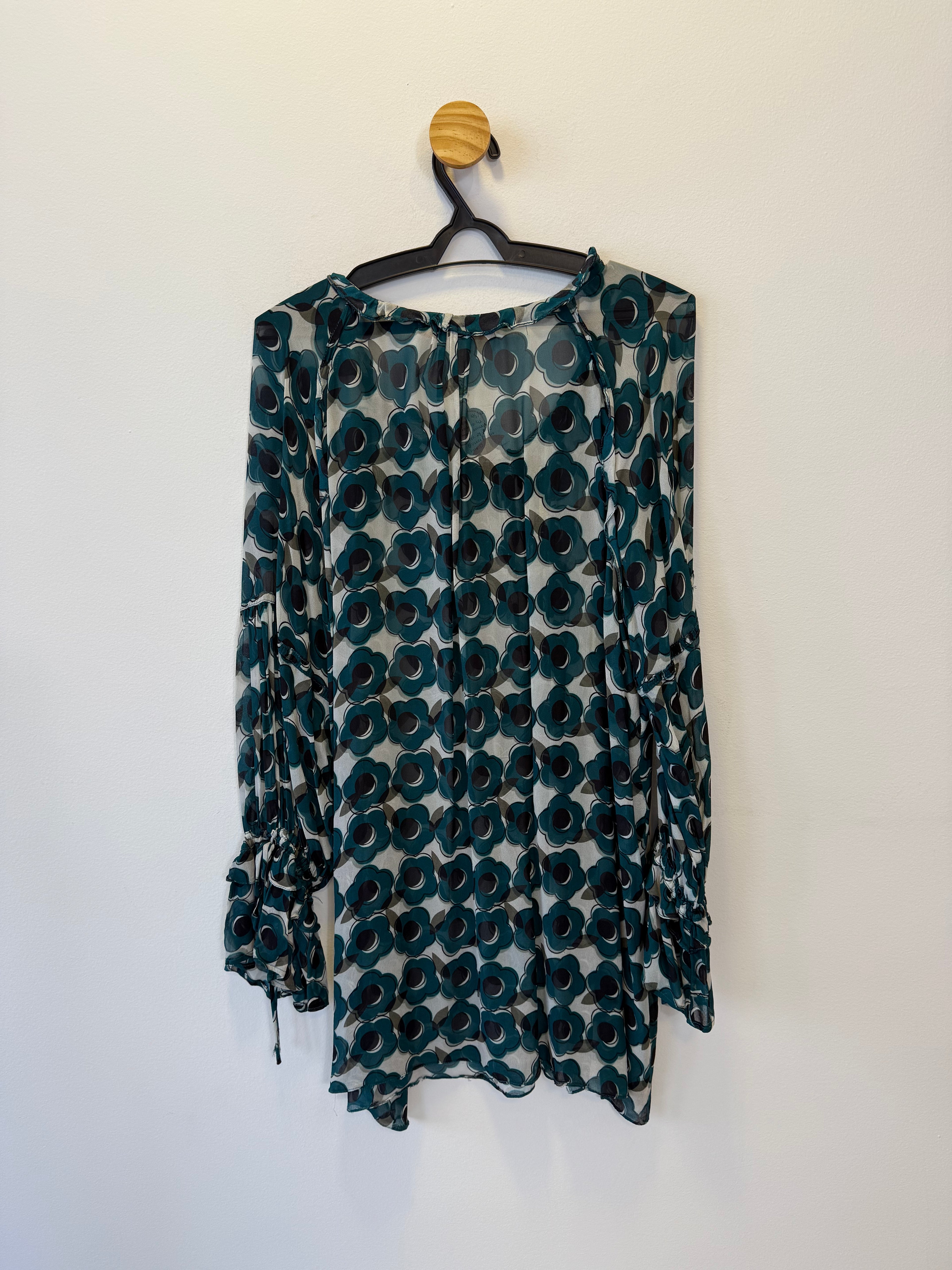 Blusa Estampa em Flores Azuis