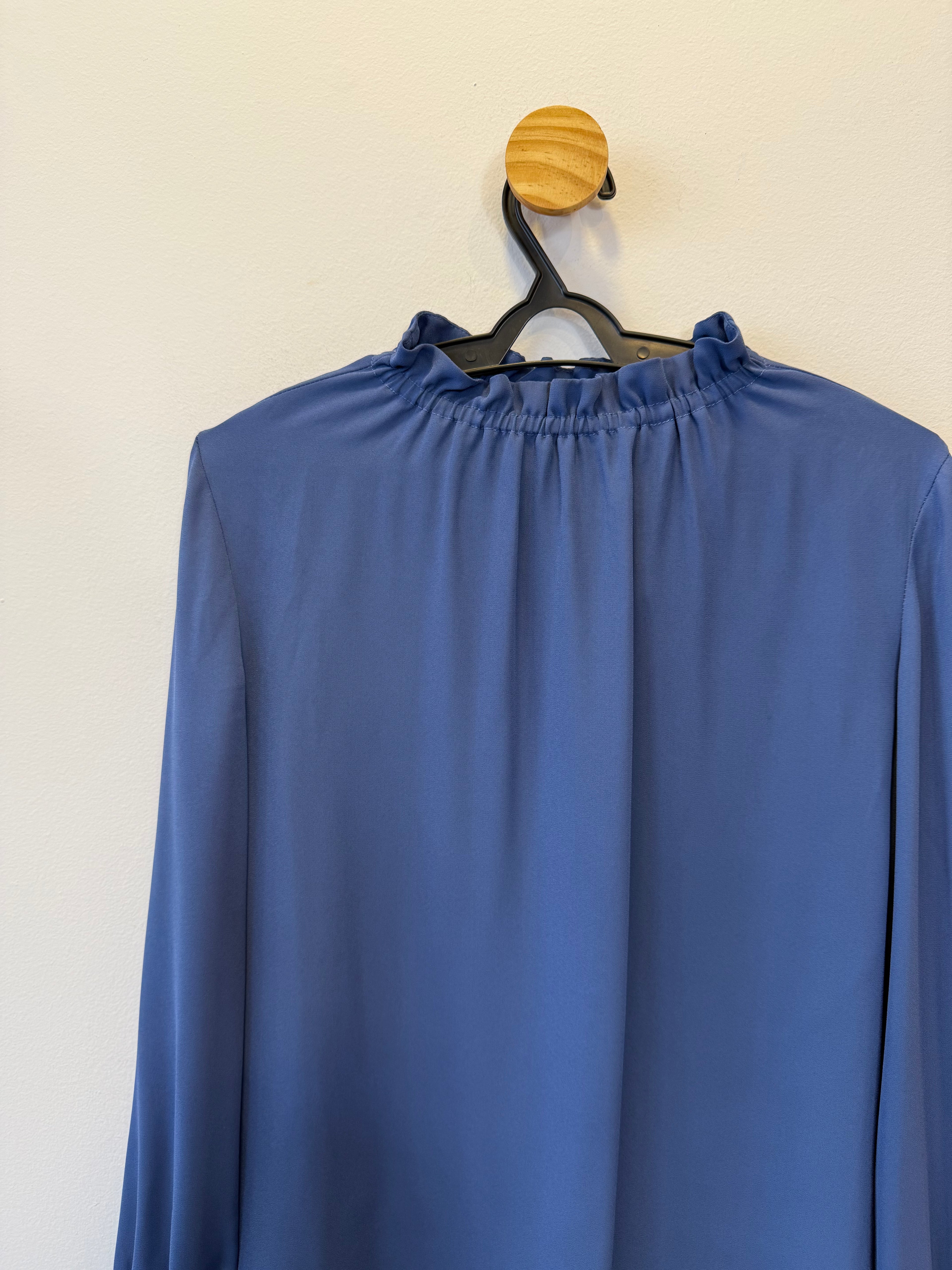 Blusa Azul Gola Franzida