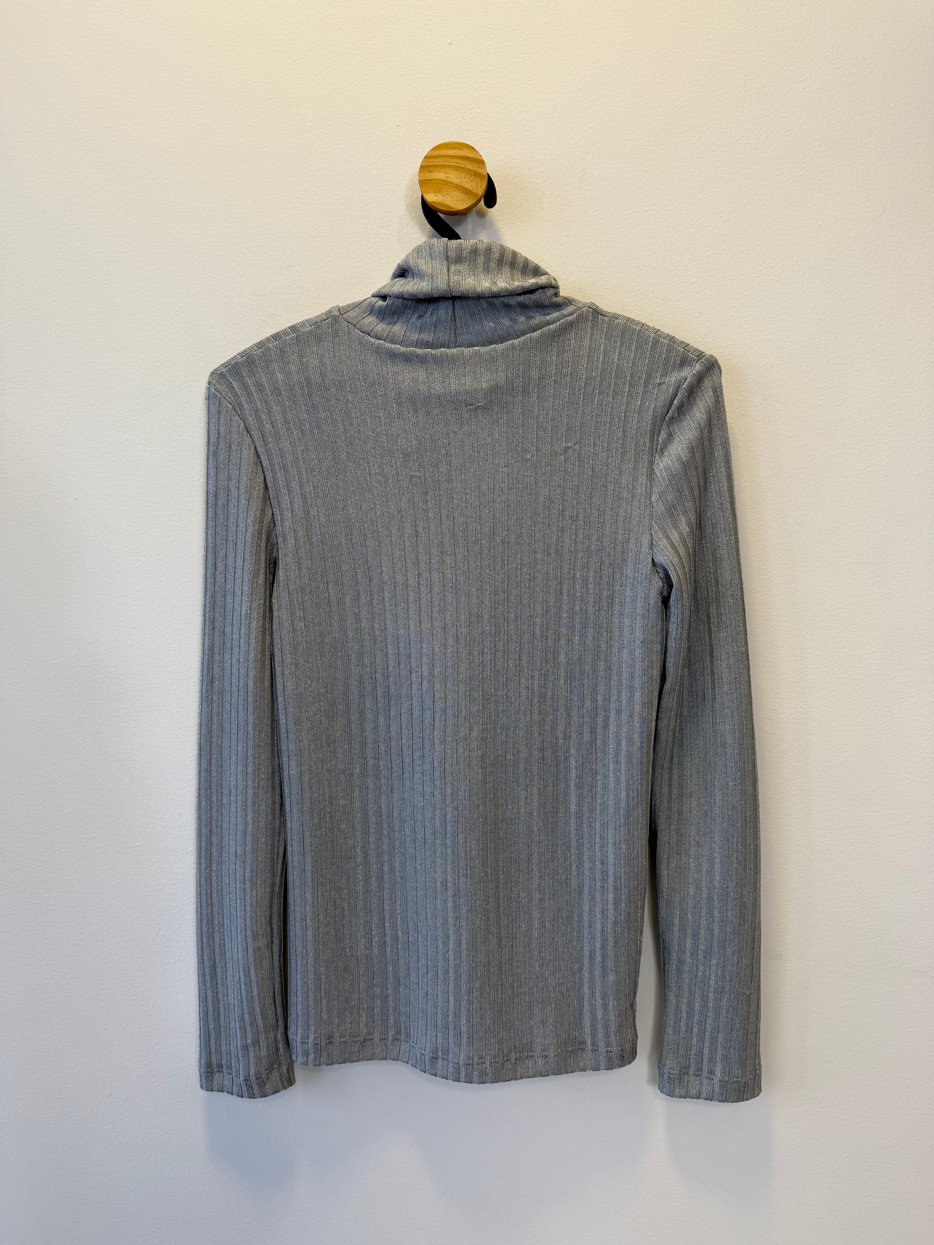 Blusa Gola Alta Cinza