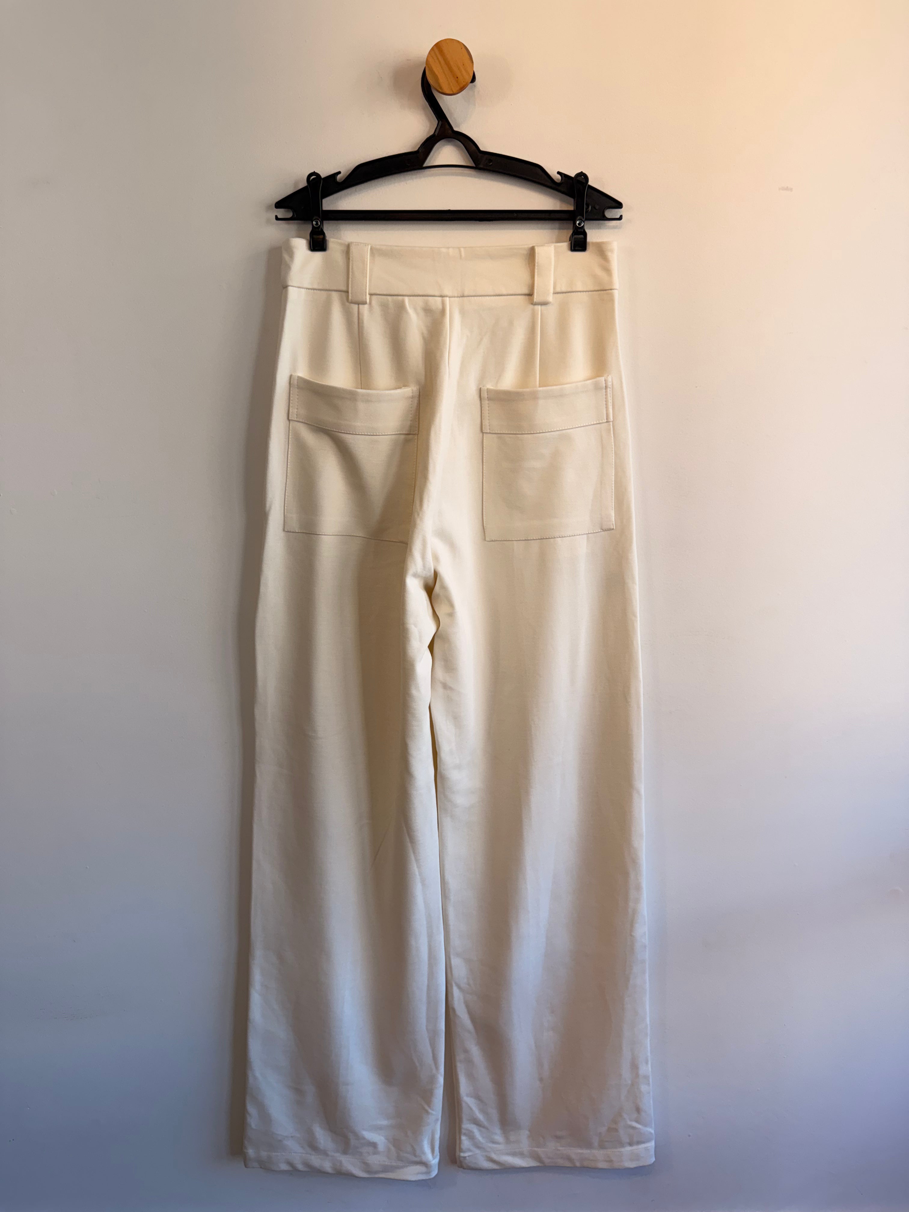 Calça Branca Zen Closet