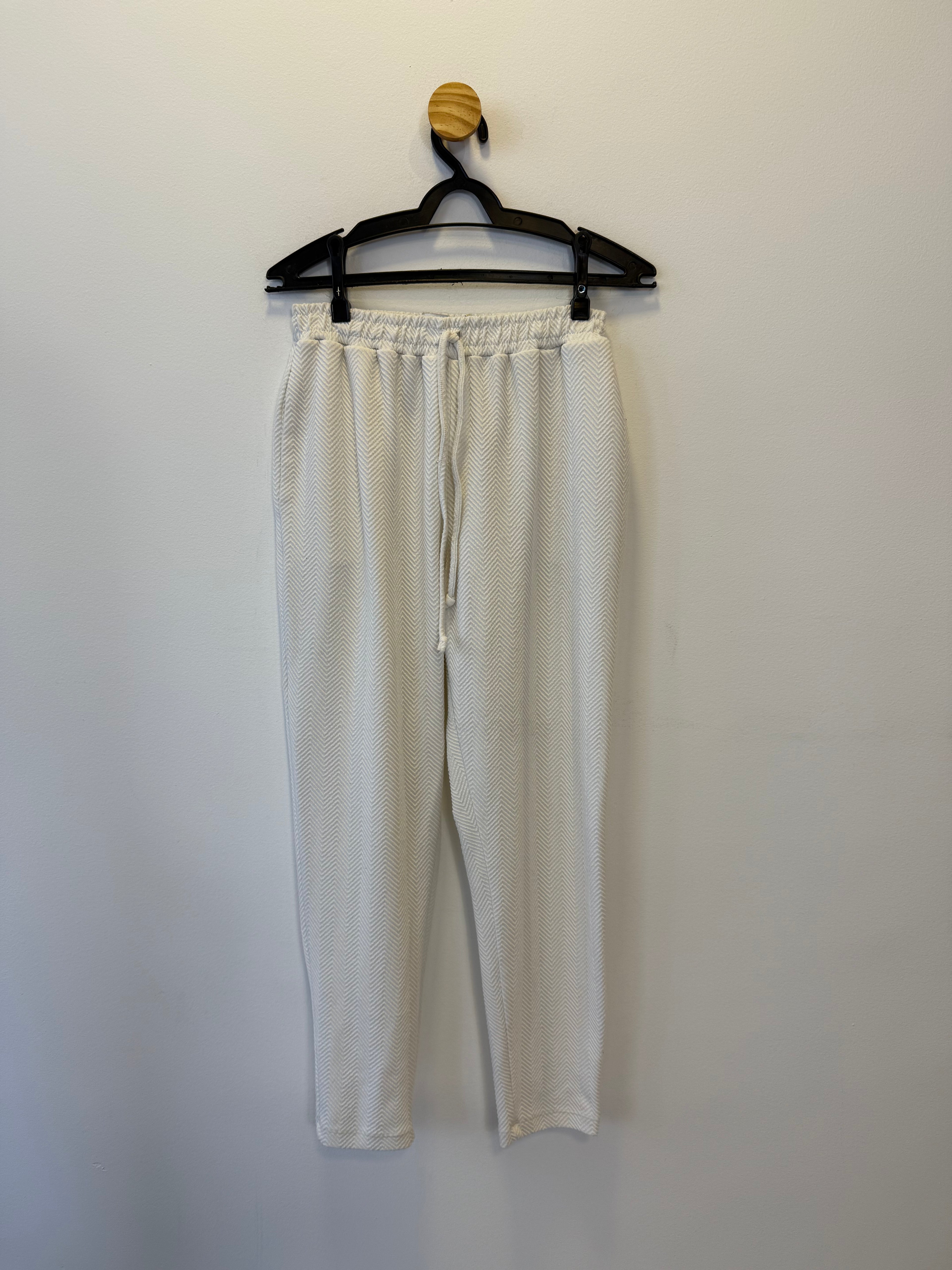 Calça Jogger Texturizada Branca