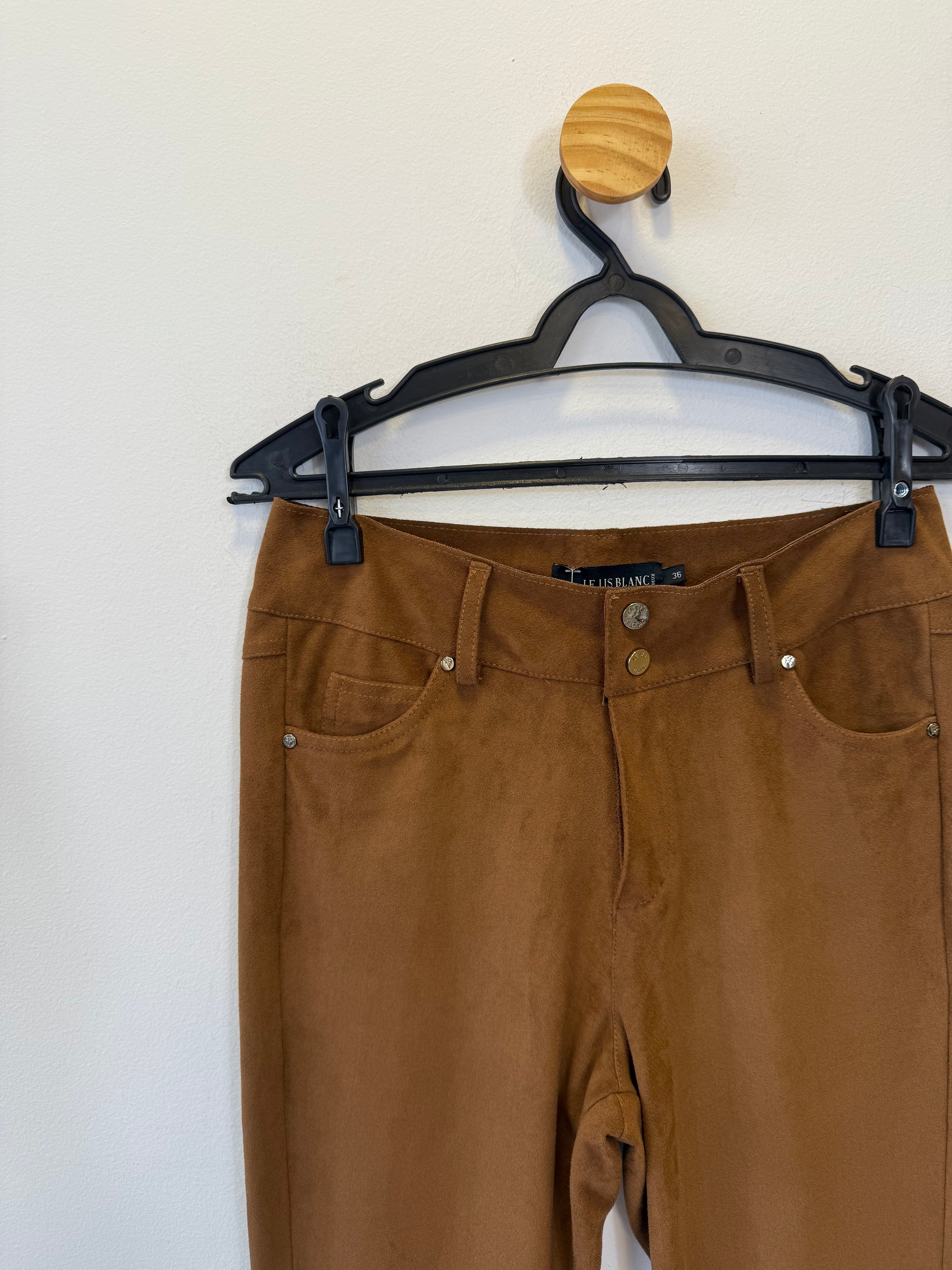 Calça Flare Marrom