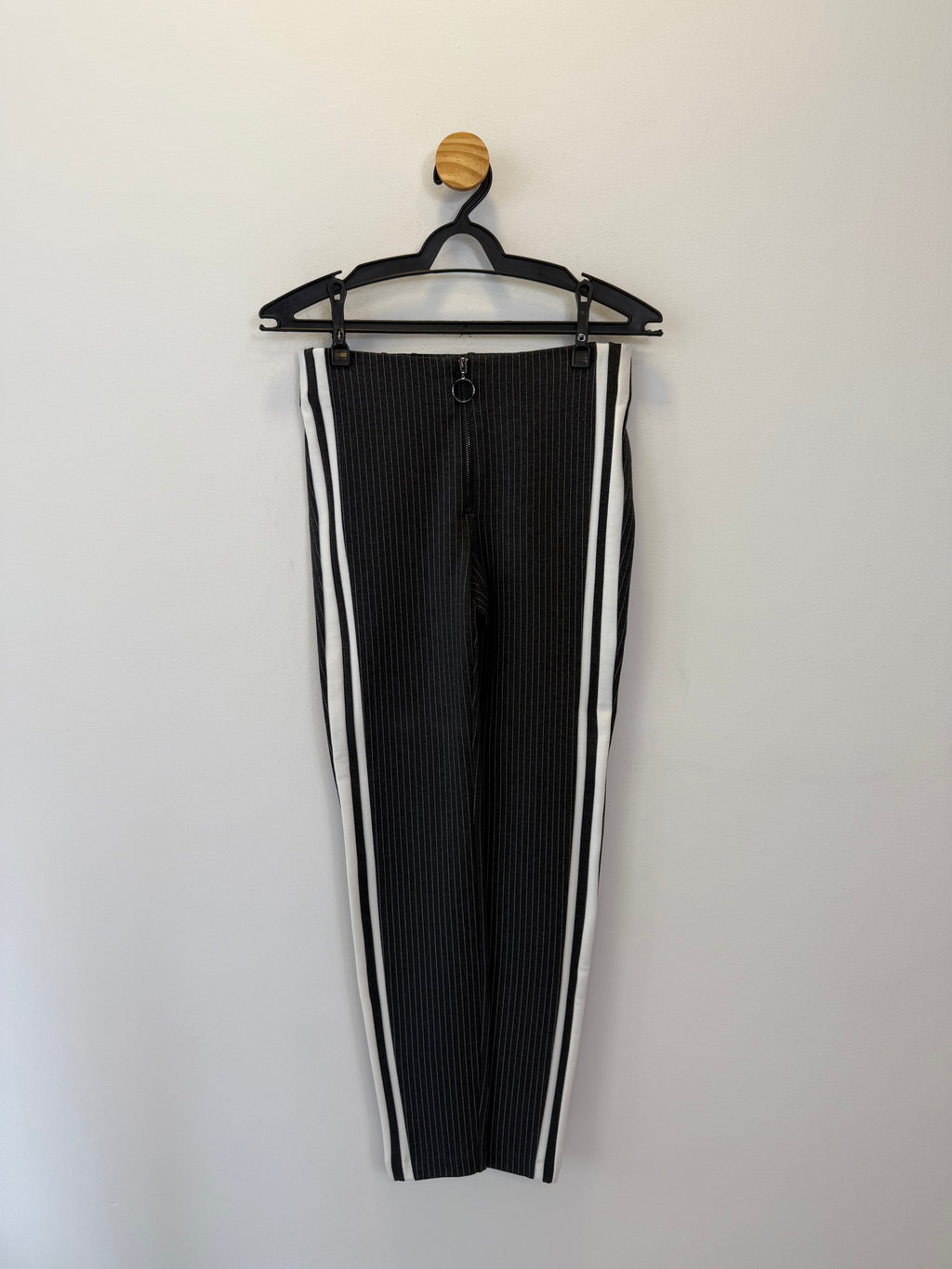 Calça Justa Risca de Giz