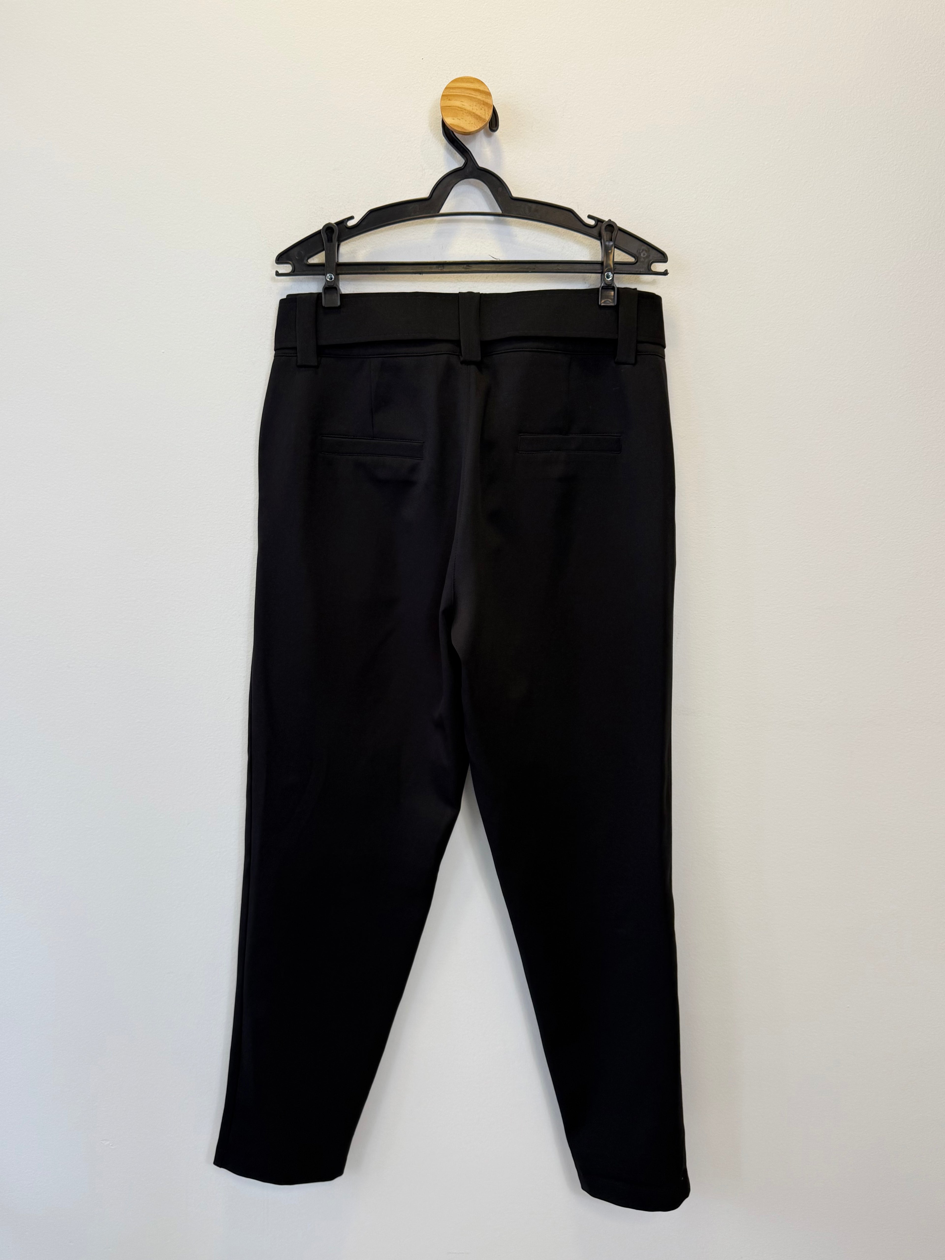 Calça Preta Alfaiataria com Cinto