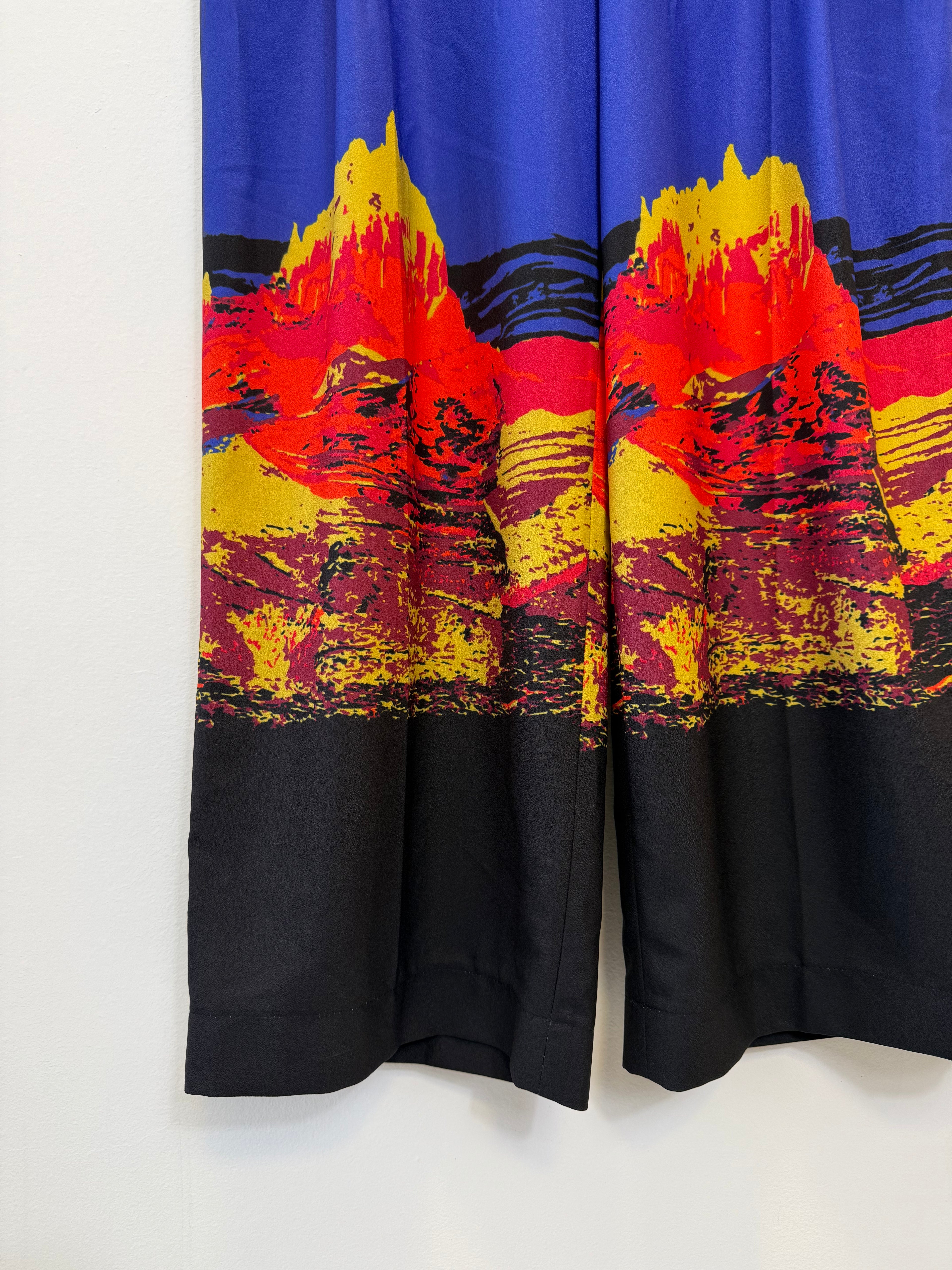 Calça Azul Barra Estampada