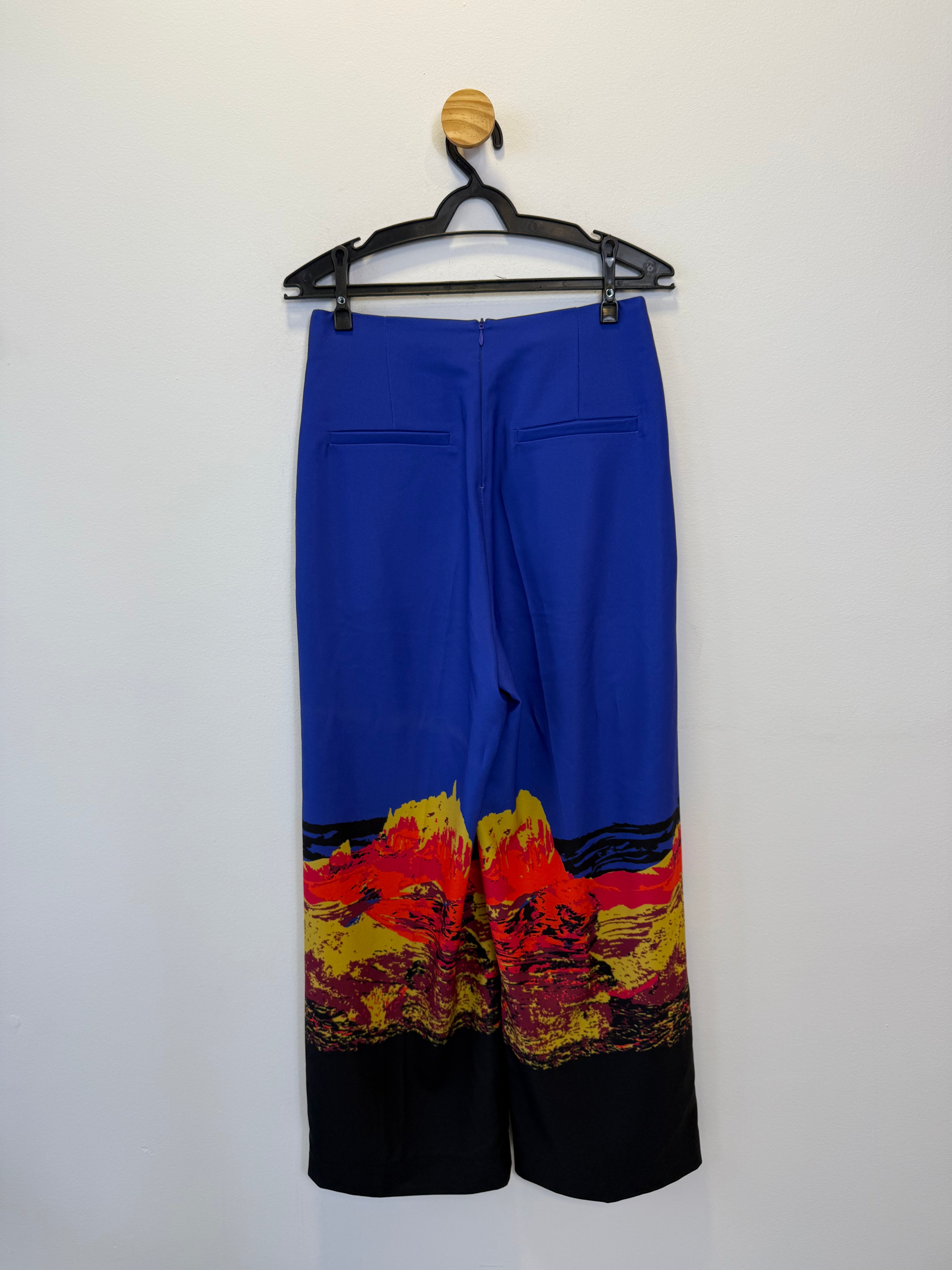 Calça Azul Barra Estampada