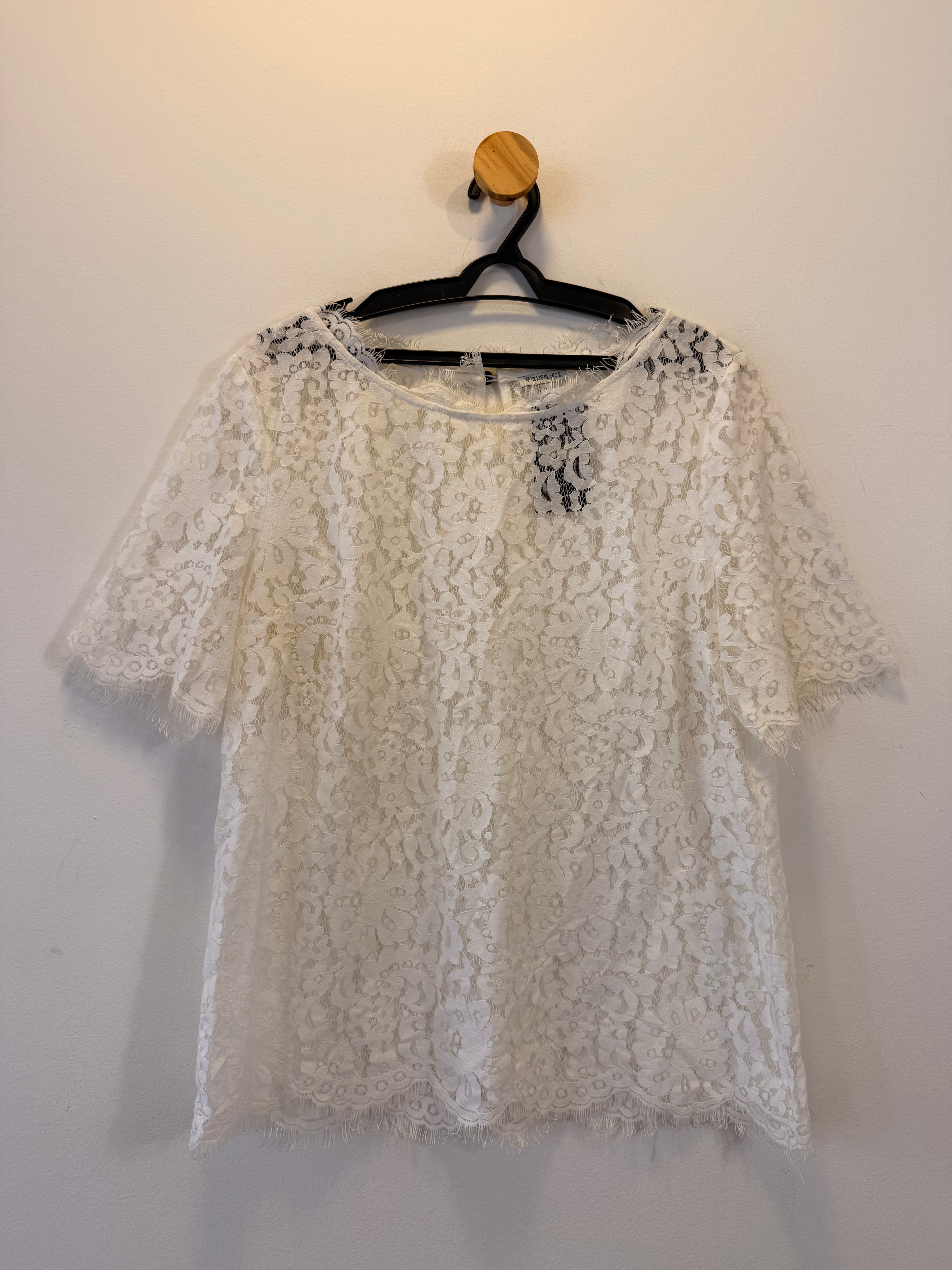 Blusa Branca Renda