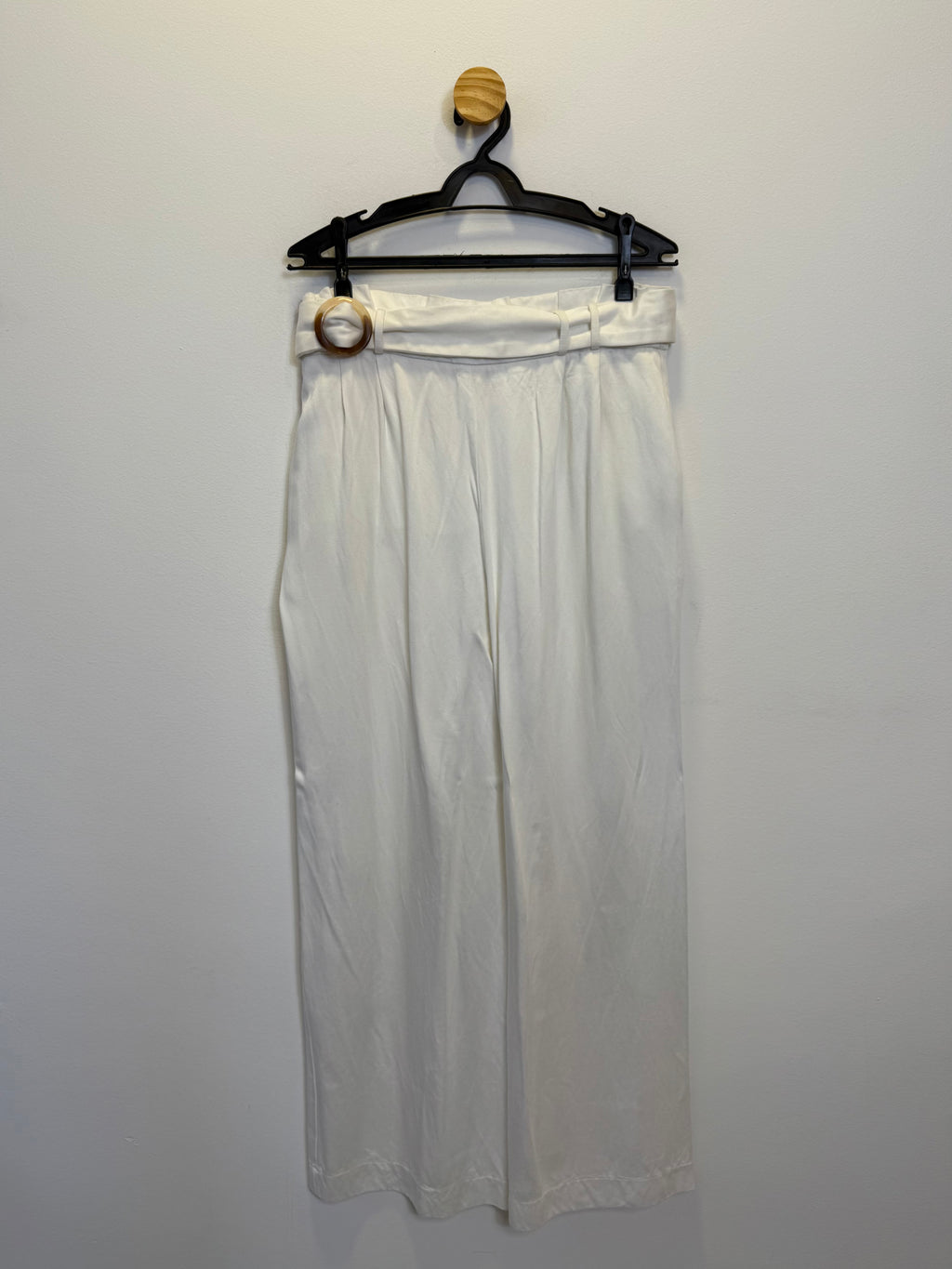 Calça Branca com Cinto