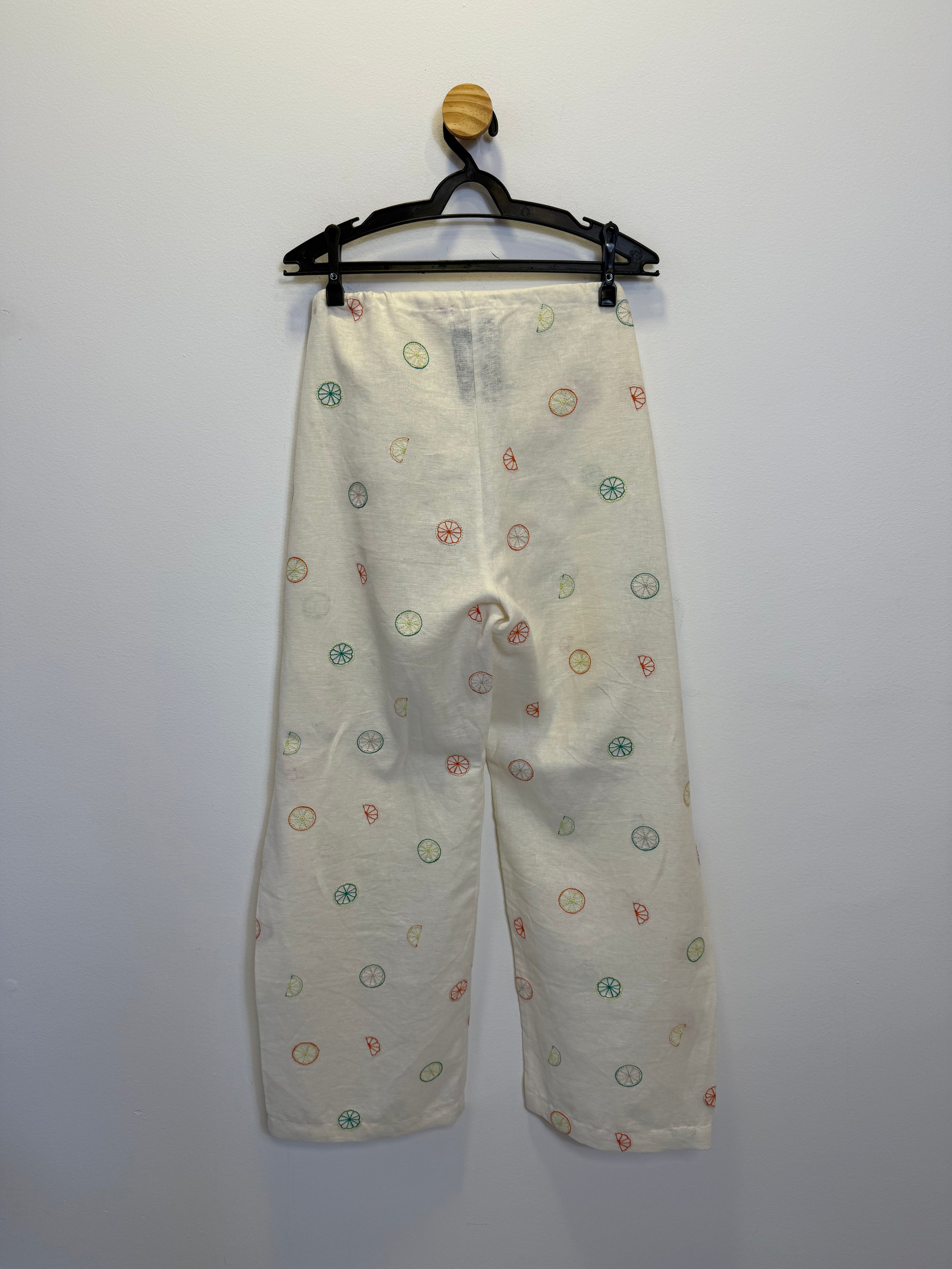 Calça de Linho Bordada