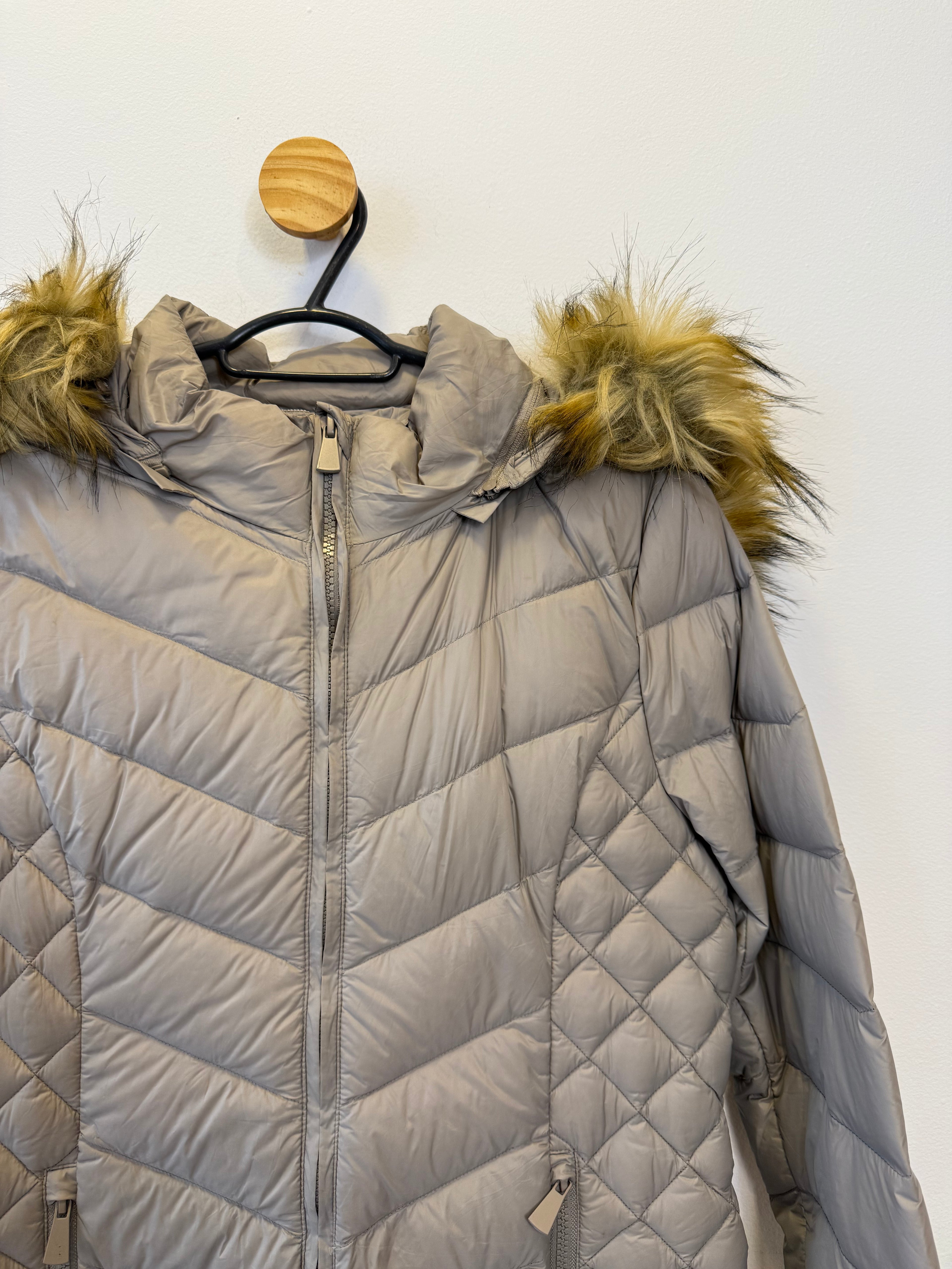 Casaco Puffer Bege