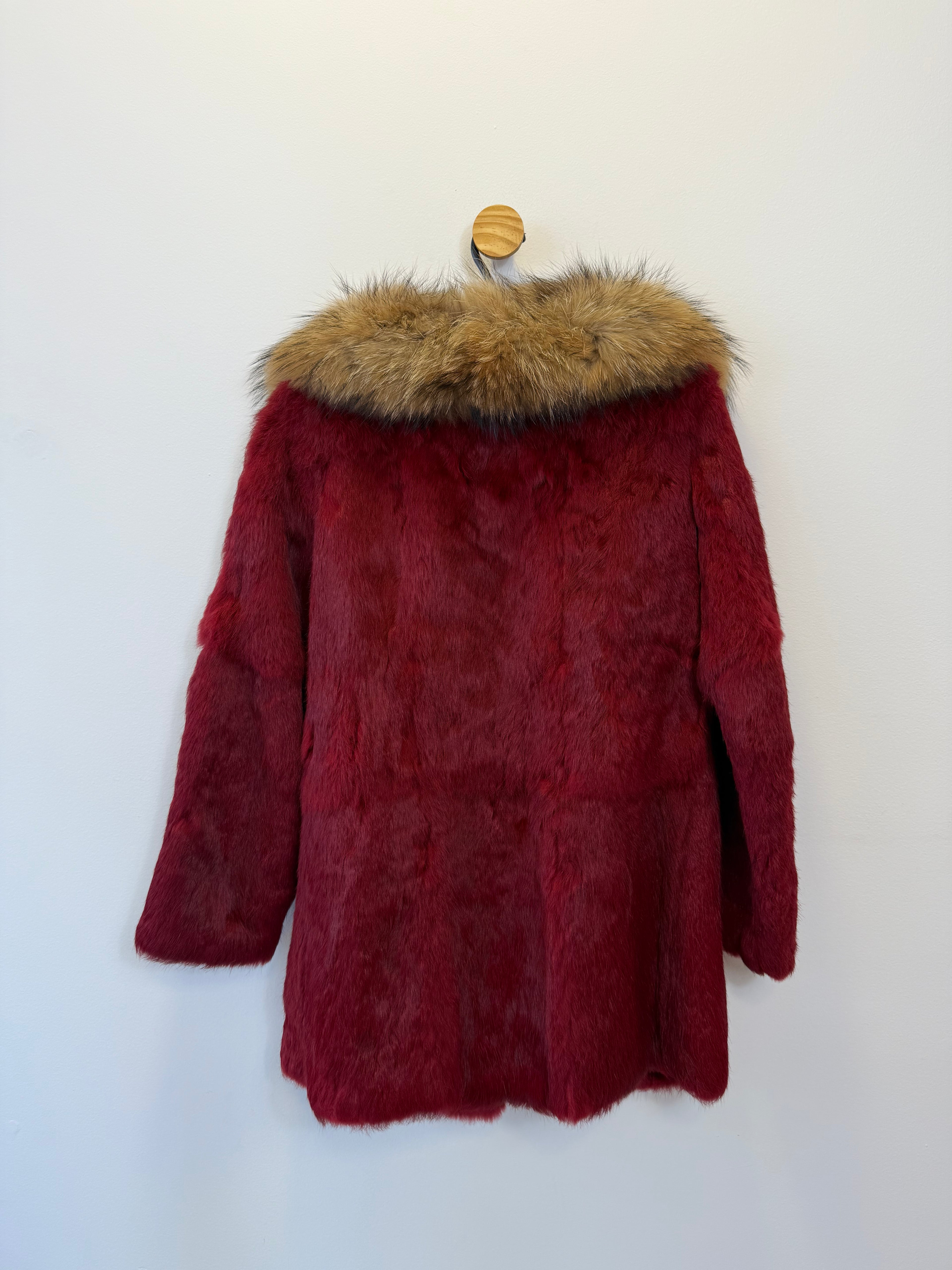 Casaco de Pele Vermelho e Marrom