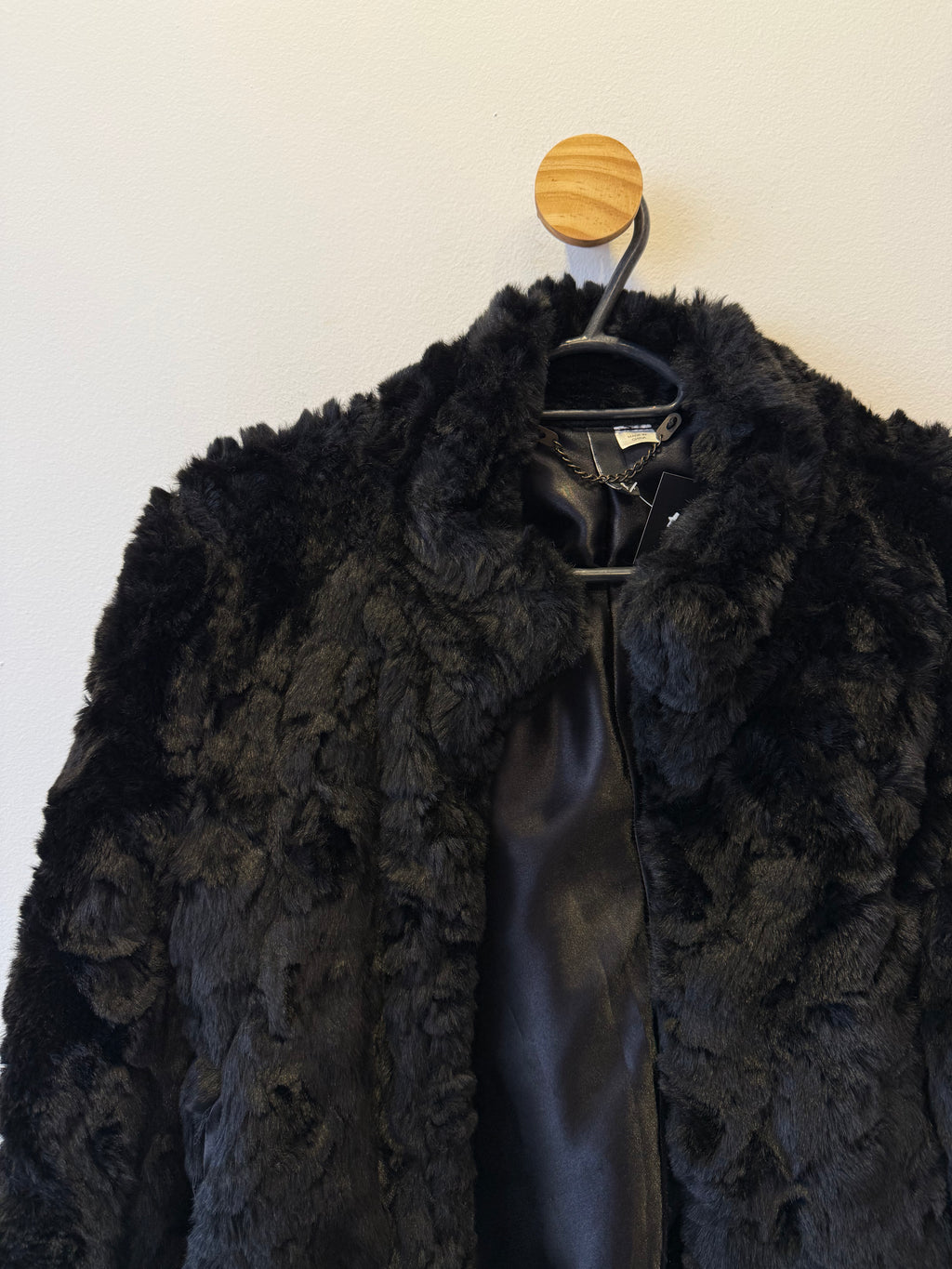 Casaco Pele Fake Preta