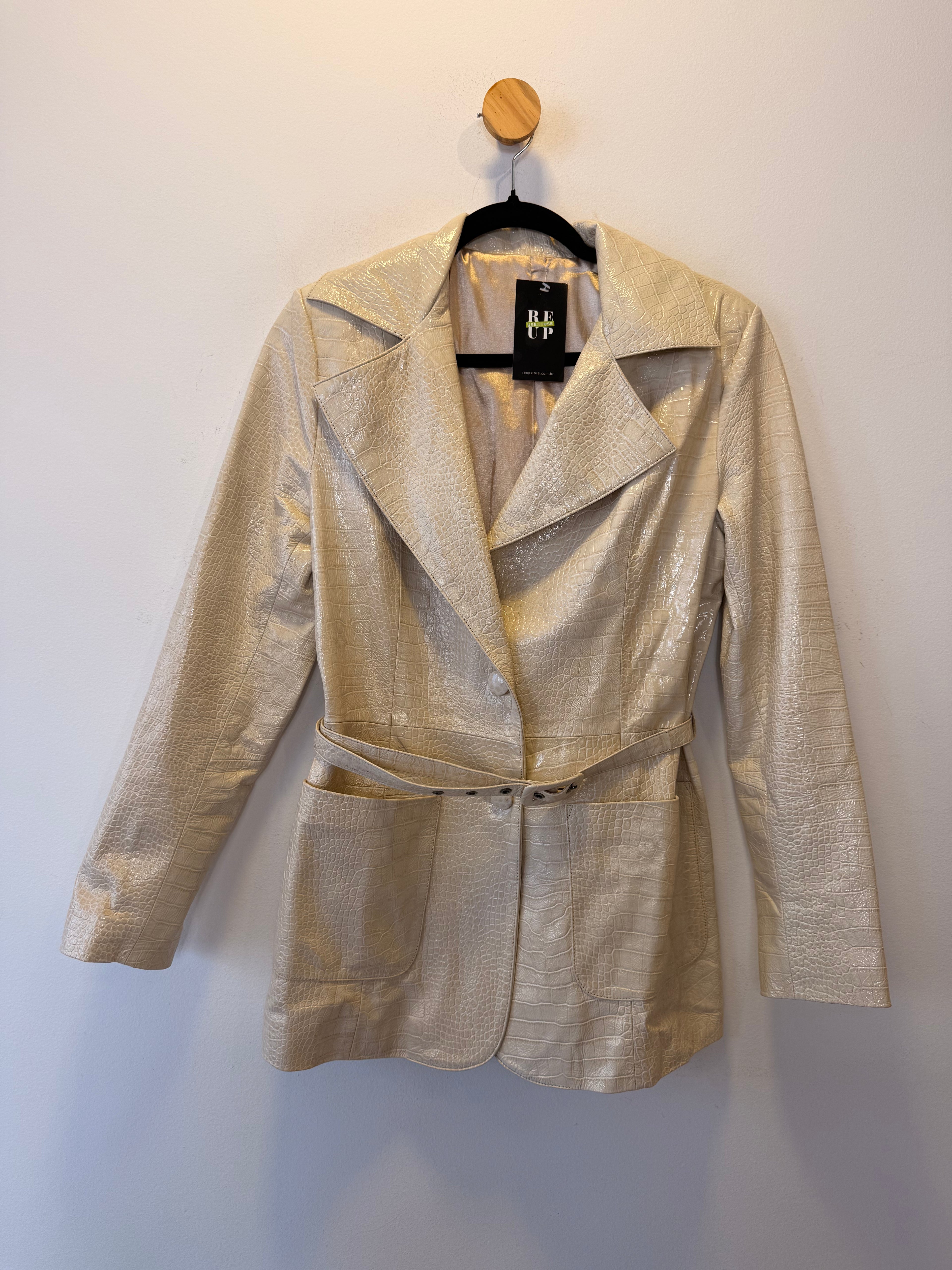 Casaco Off White Couro