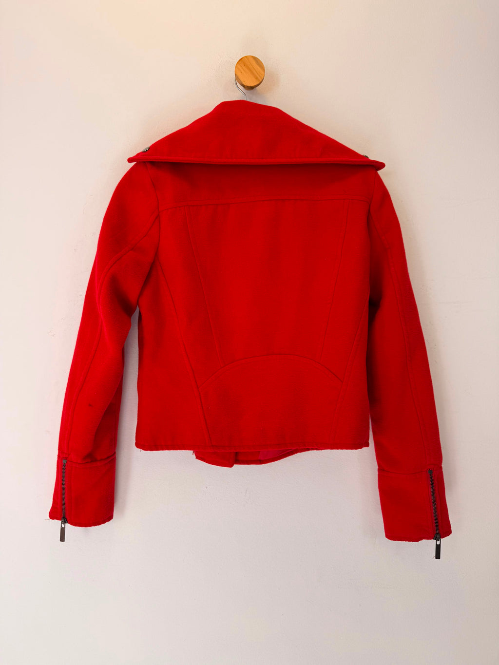 Casaco Vermelho com Lã Canal