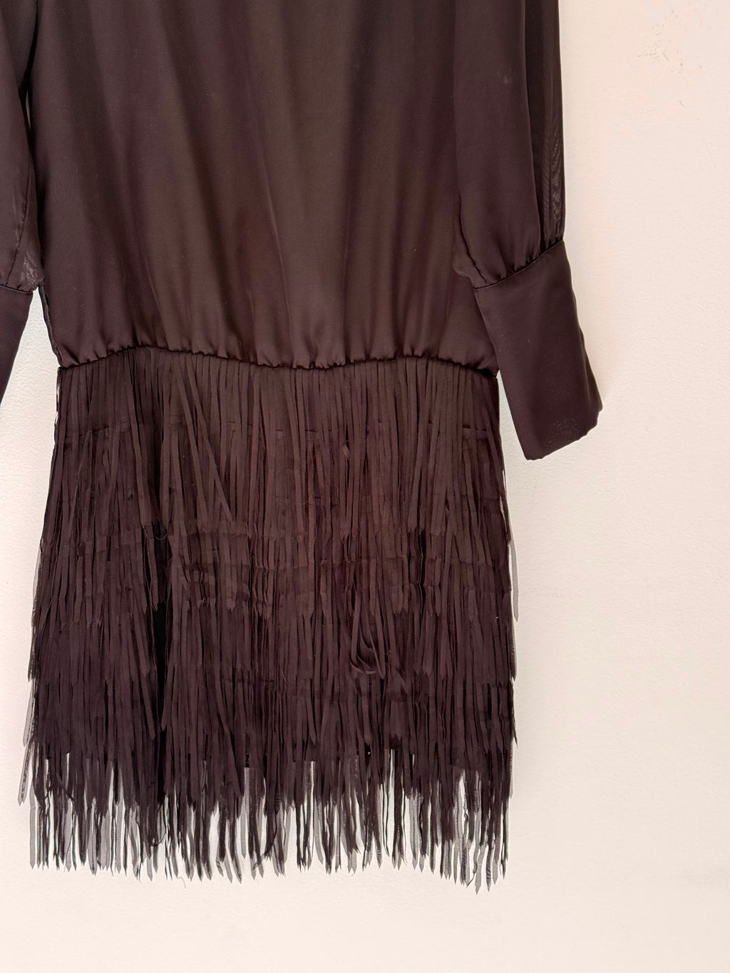 Vestido Preto com Franjas Thelure