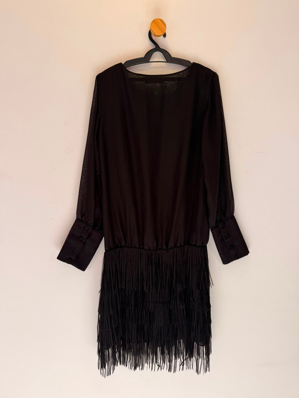 Vestido Preto com Franjas Thelure