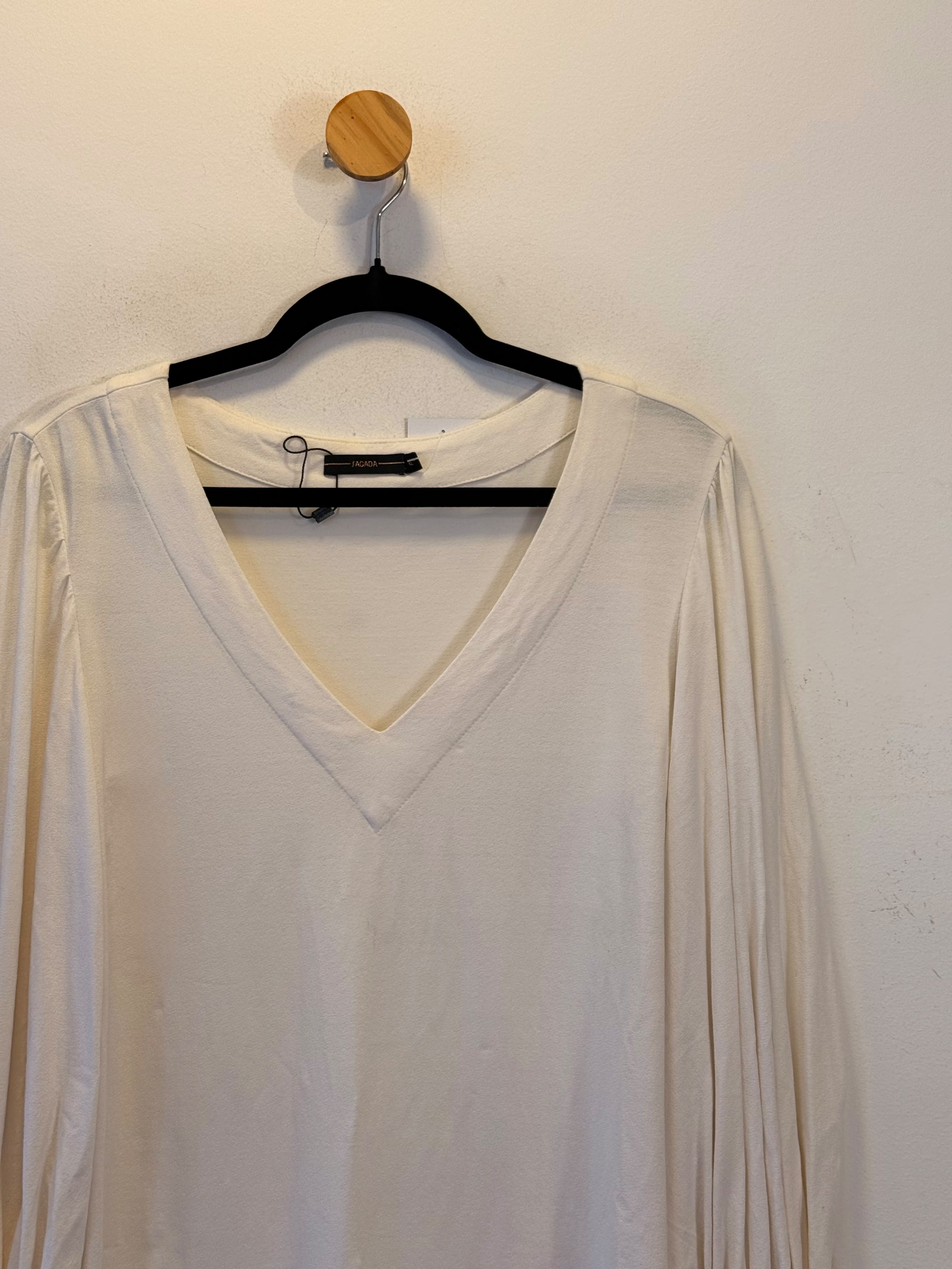 Blusa Branca Sacada