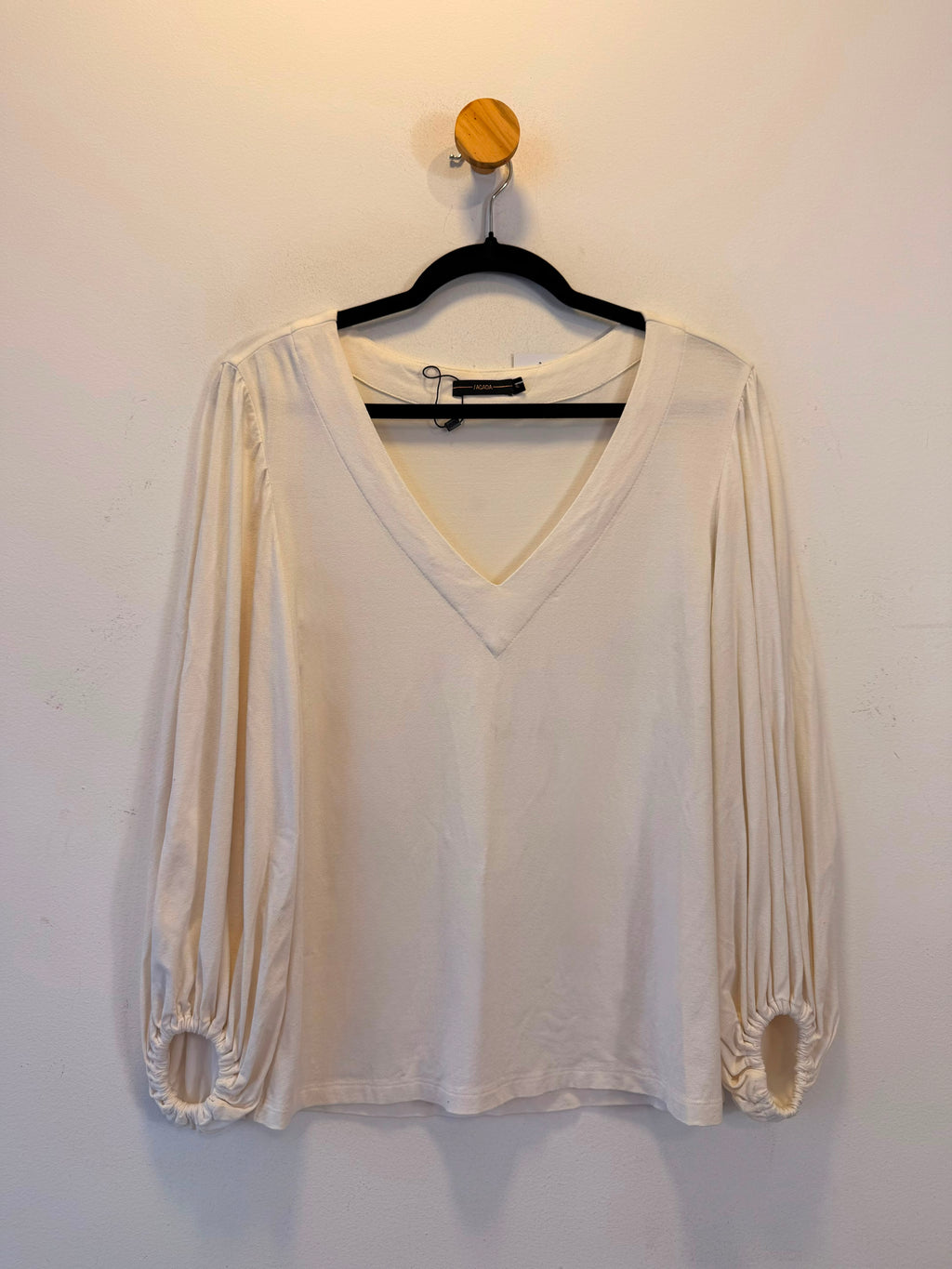 Blusa Branca Sacada
