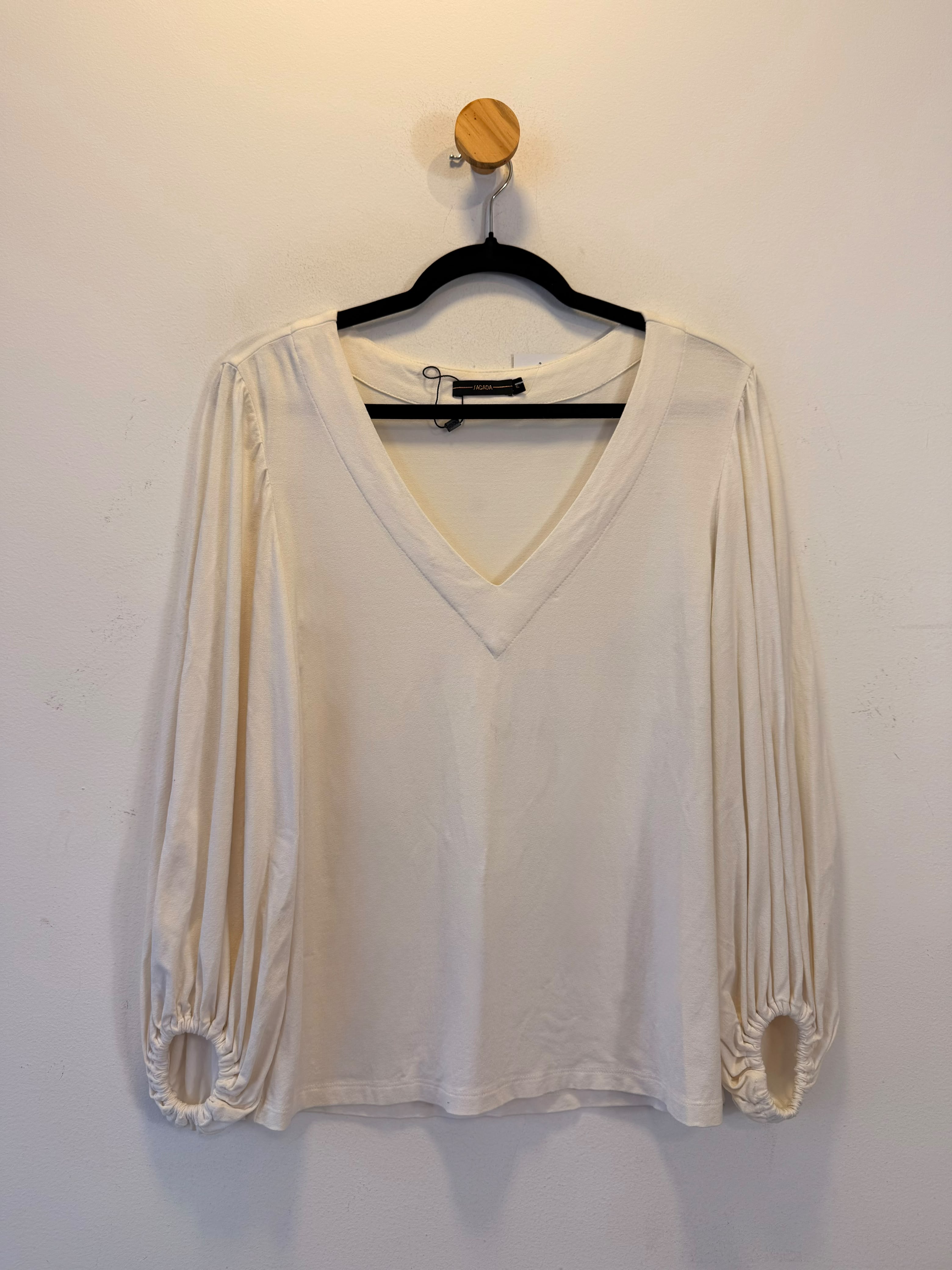 Blusa Branca Sacada