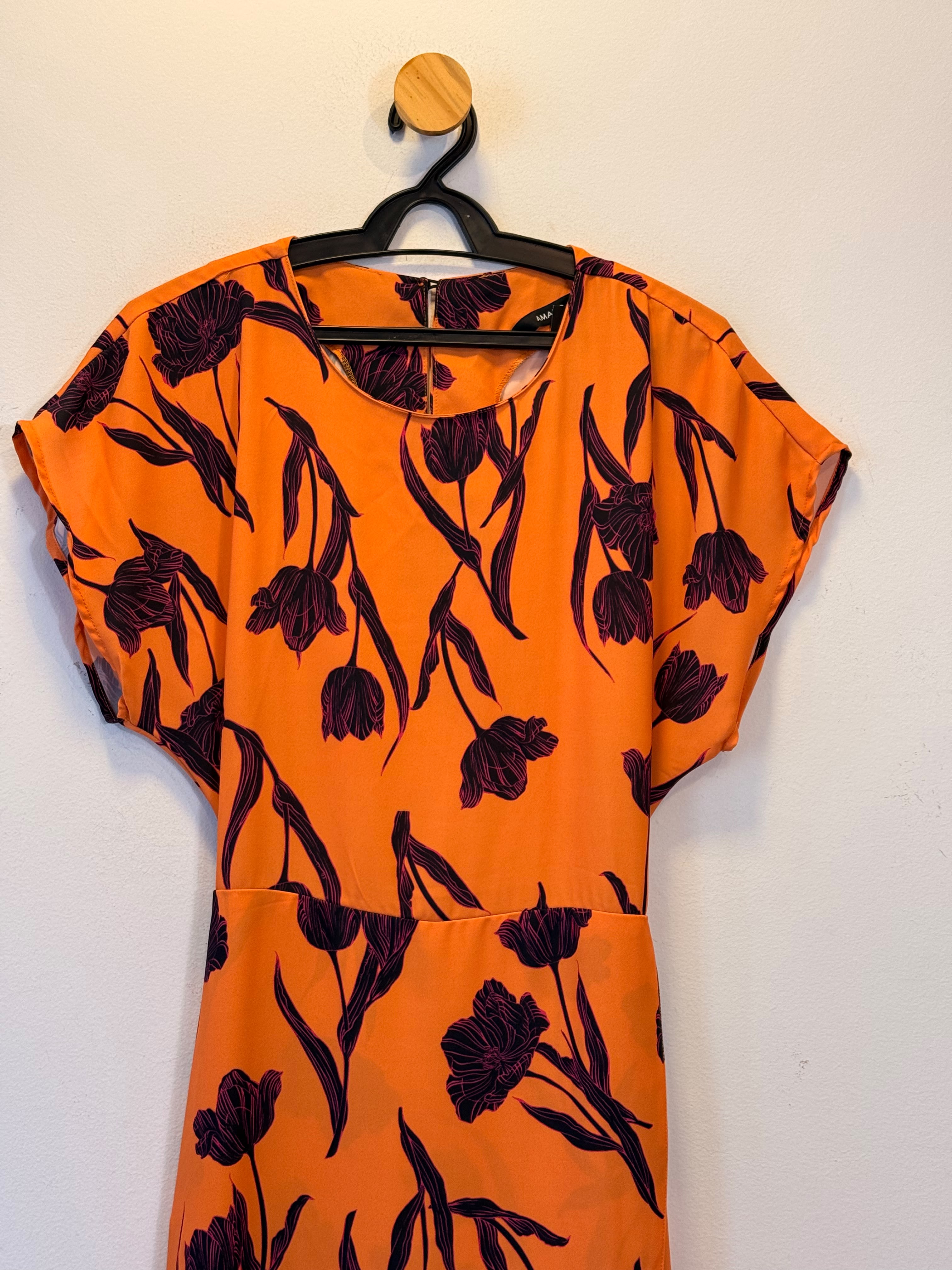 Vestido Laranja Estampa Floral Amaro