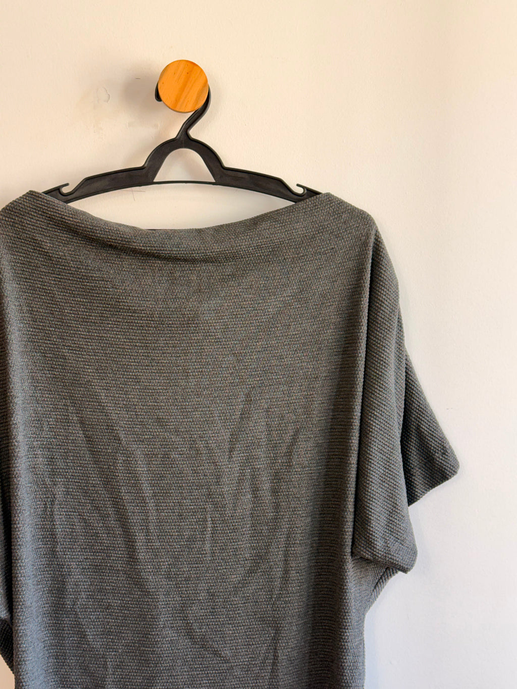 Blusa Cinza Shoulder