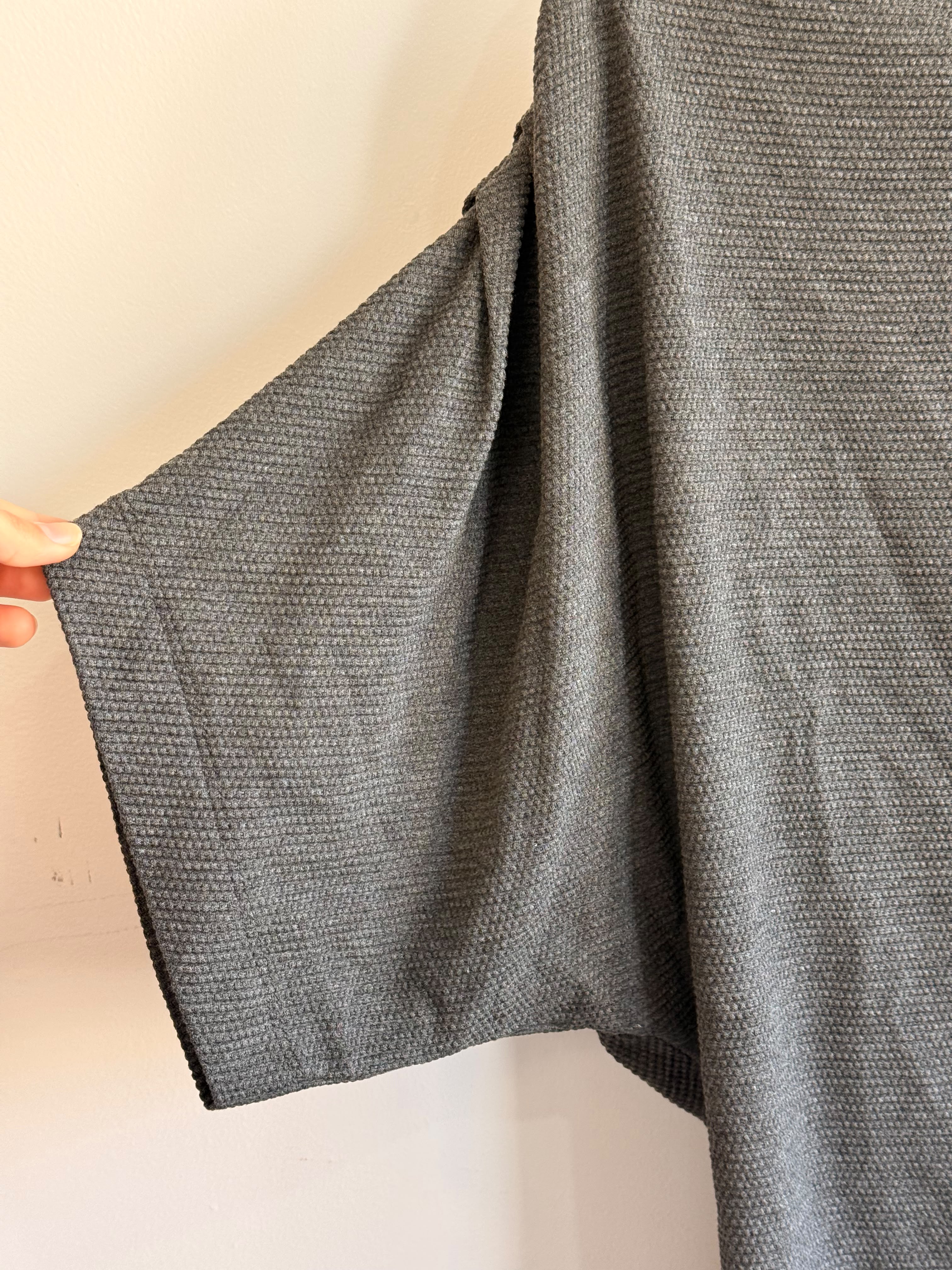 Blusa Cinza Shoulder