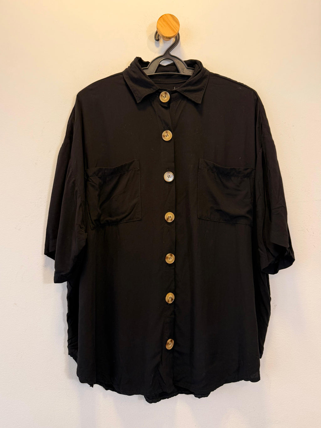 Camisa Manga Curta Preta